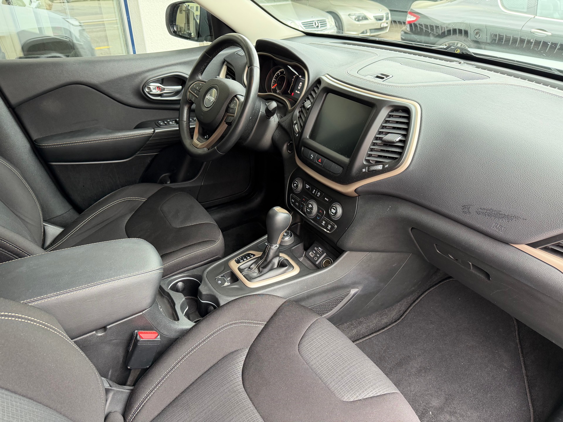 JEEP Cherokee 2.0TD Limited AWD 9ATX-image-8