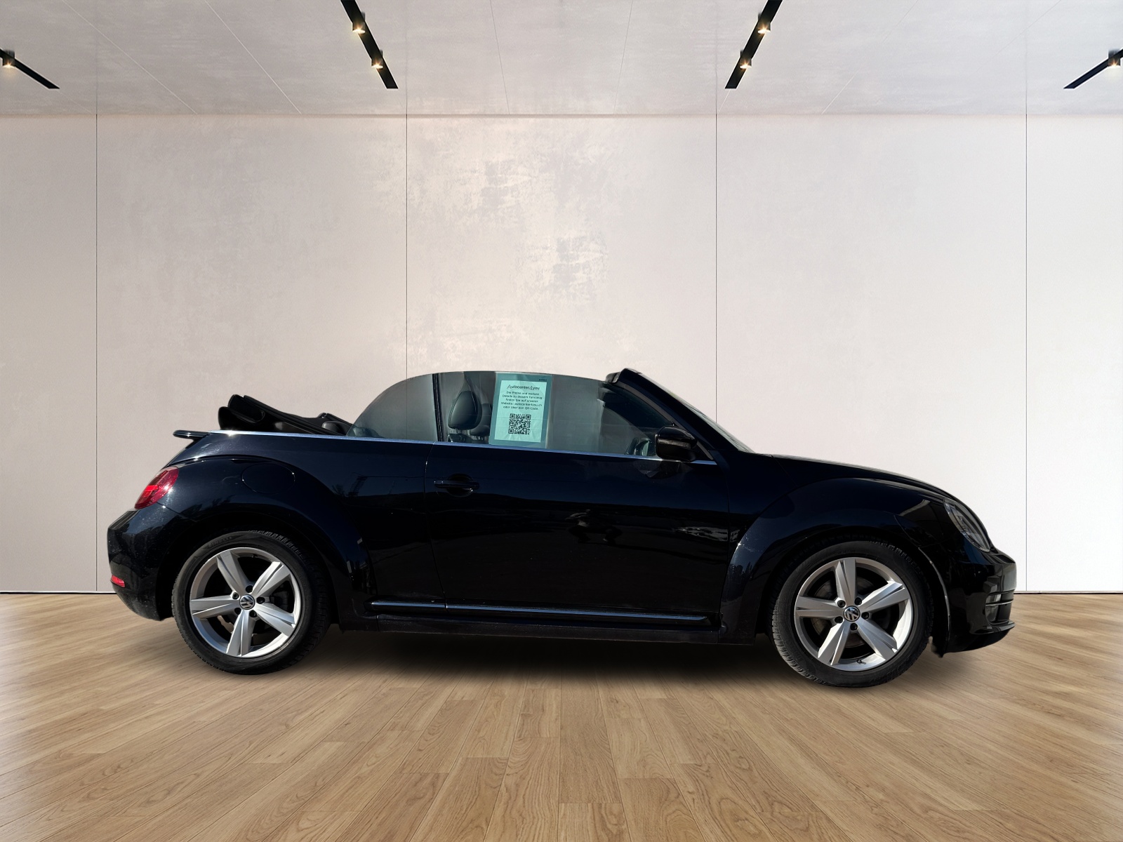 VW Beetle Cabrio 1.4 TSI Sport DSG / Einzigartige Rarität mit Top Ausstattung, hervorragendem Zustand und idealer Fahrkombination-image-4