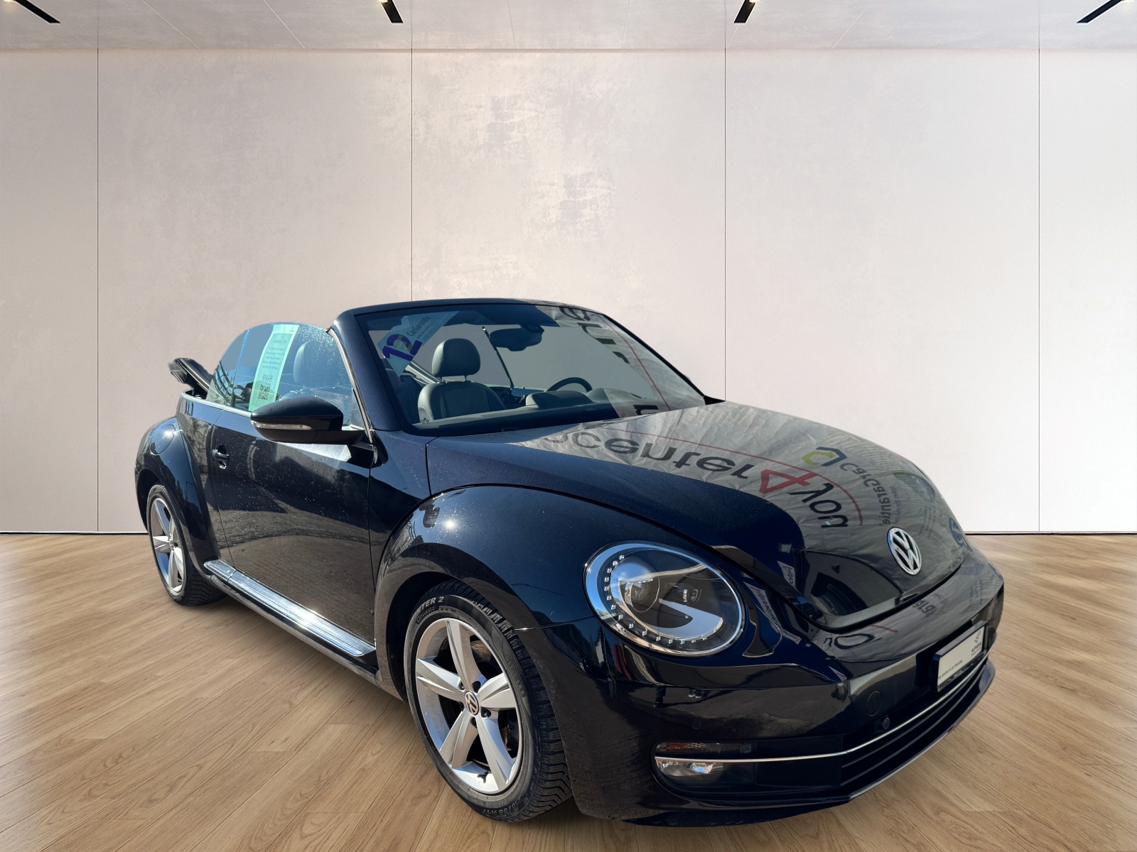 VW Beetle Cabrio 1.4 TSI Sport DSG / Einzigartige Rarität mit Top Ausstattung, hervorragendem Zustand und idealer Fahrkombination-showroom-element-1