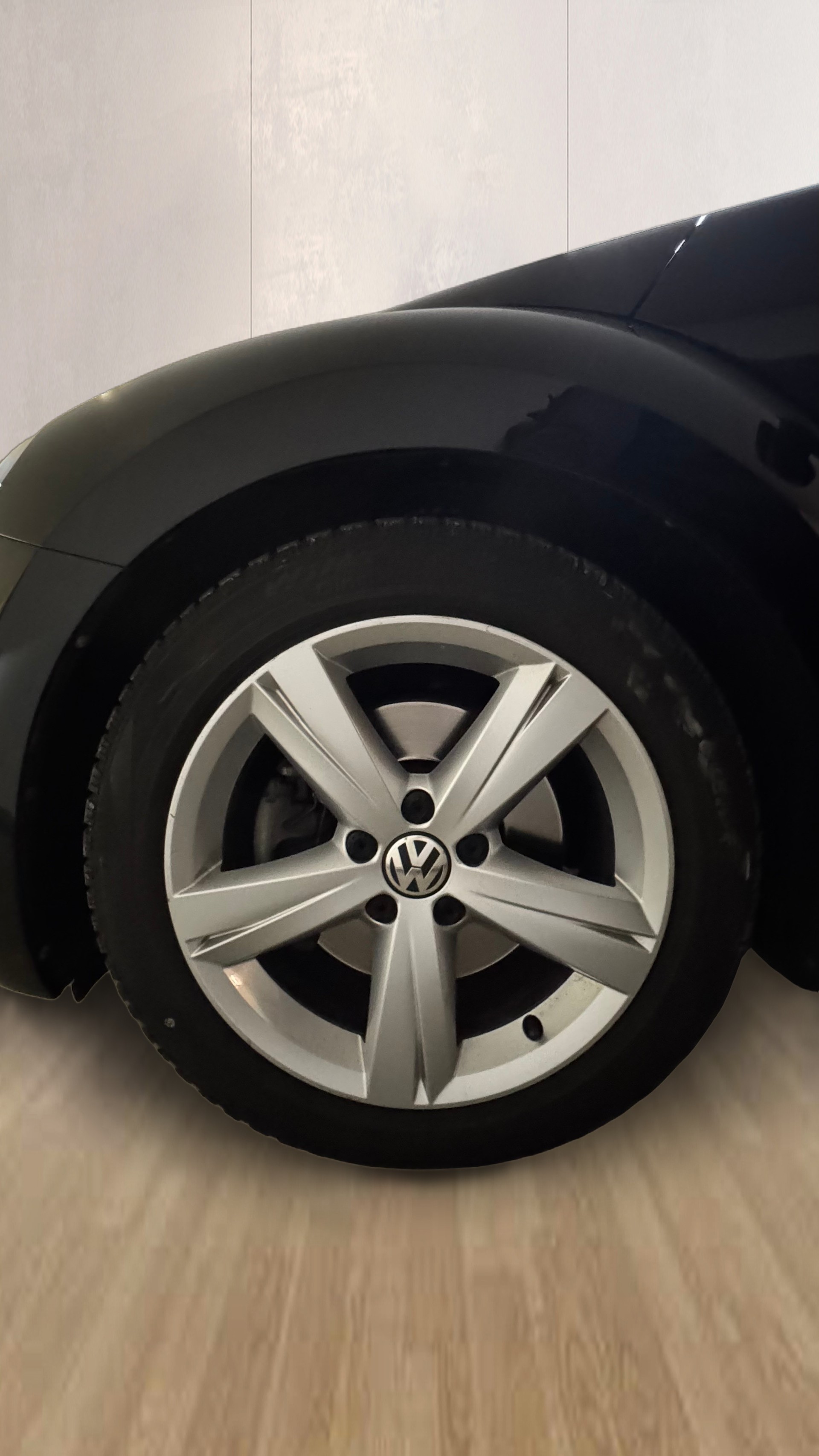 VW Beetle Cabrio 1.4 TSI Sport DSG / Einzigartige Rarität mit Top Ausstattung, hervorragendem Zustand und idealer Fahrkombination-image-15
