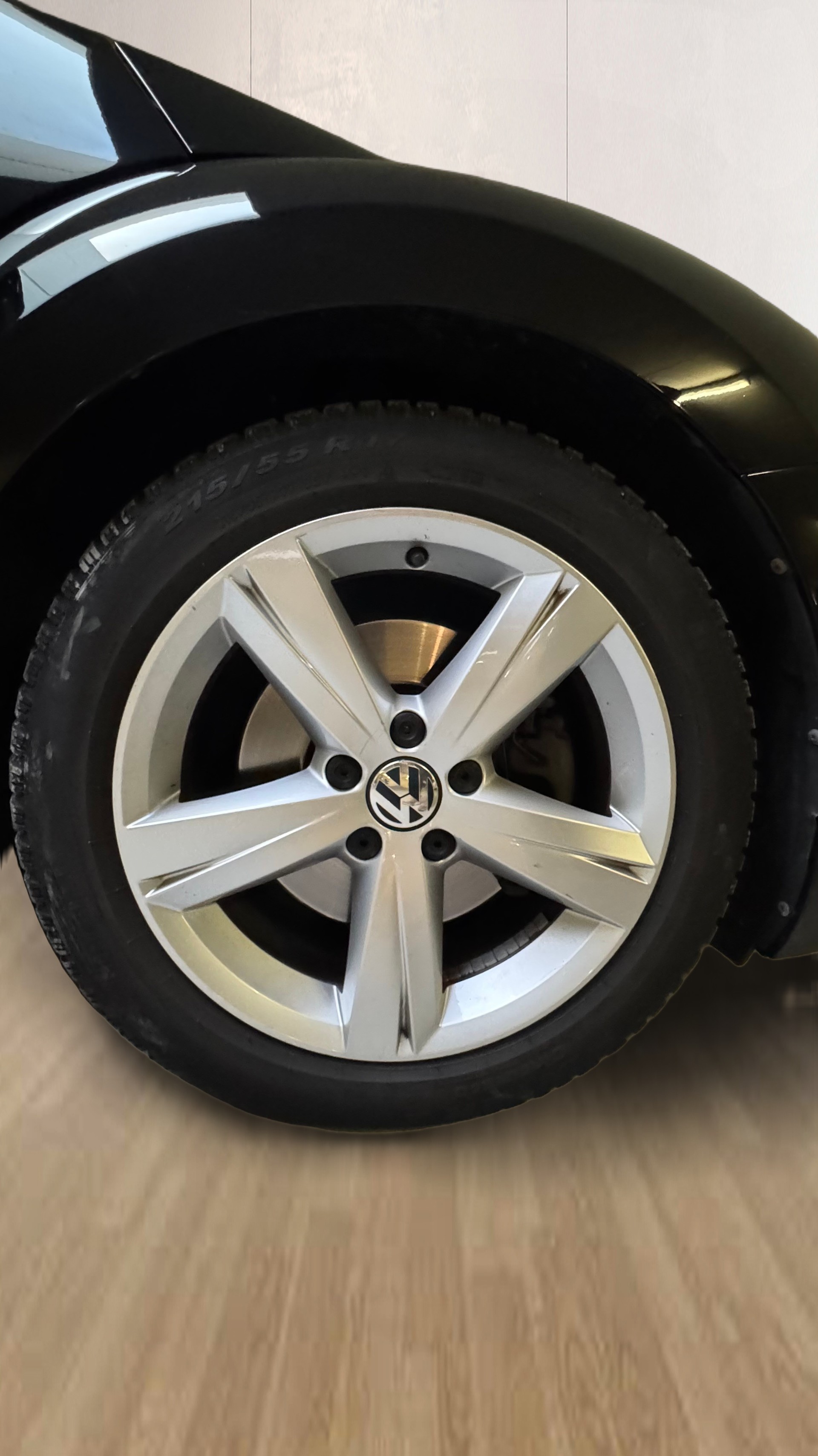 VW Beetle Cabrio 1.4 TSI Sport DSG / Einzigartige Rarität mit Top Ausstattung, hervorragendem Zustand und idealer Fahrkombination-image-12