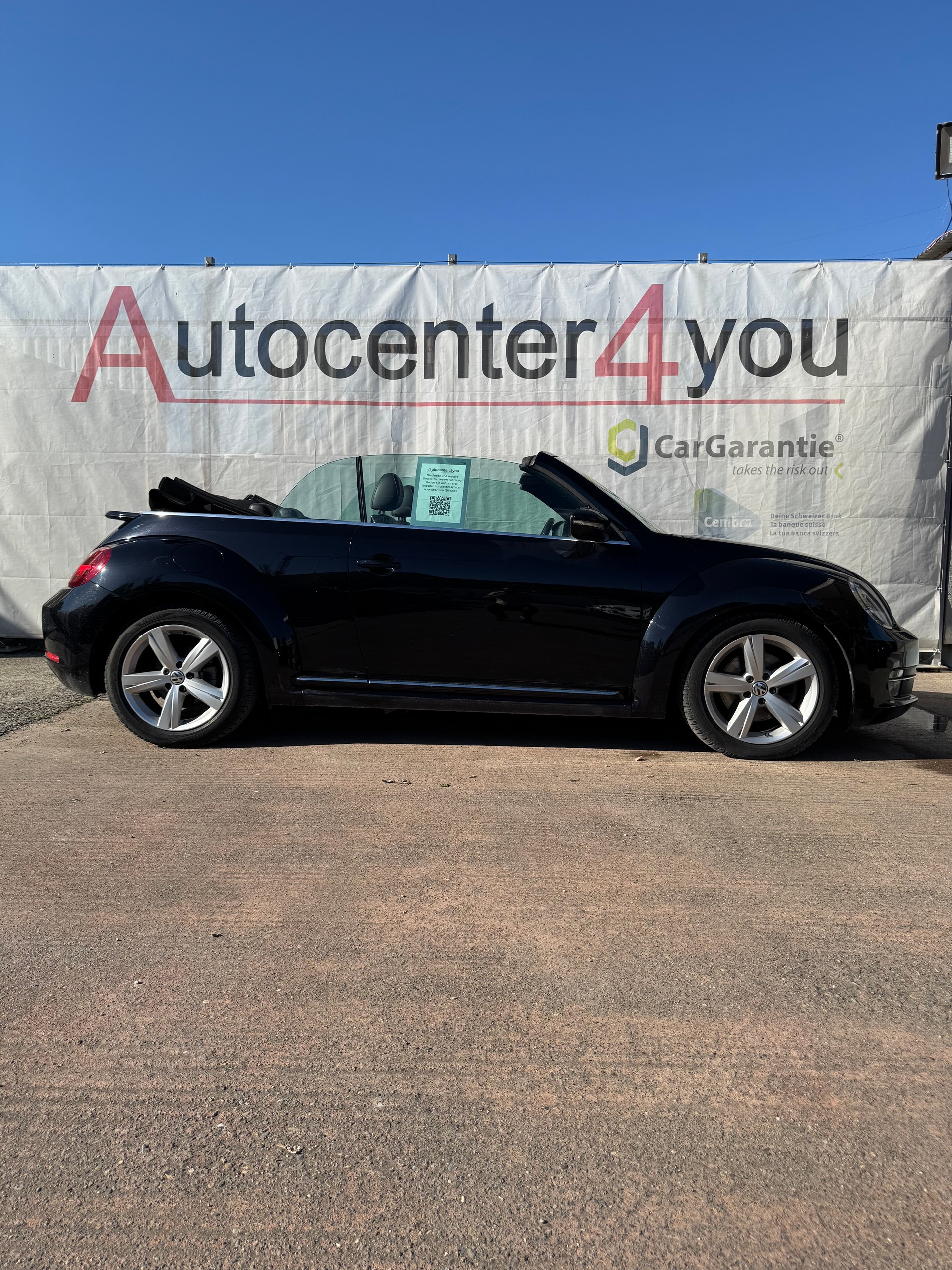 VW Beetle Cabrio 1.4 TSI Sport DSG / Einzigartige Rarität mit Top Ausstattung, hervorragendem Zustand und idealer Fahrkombination