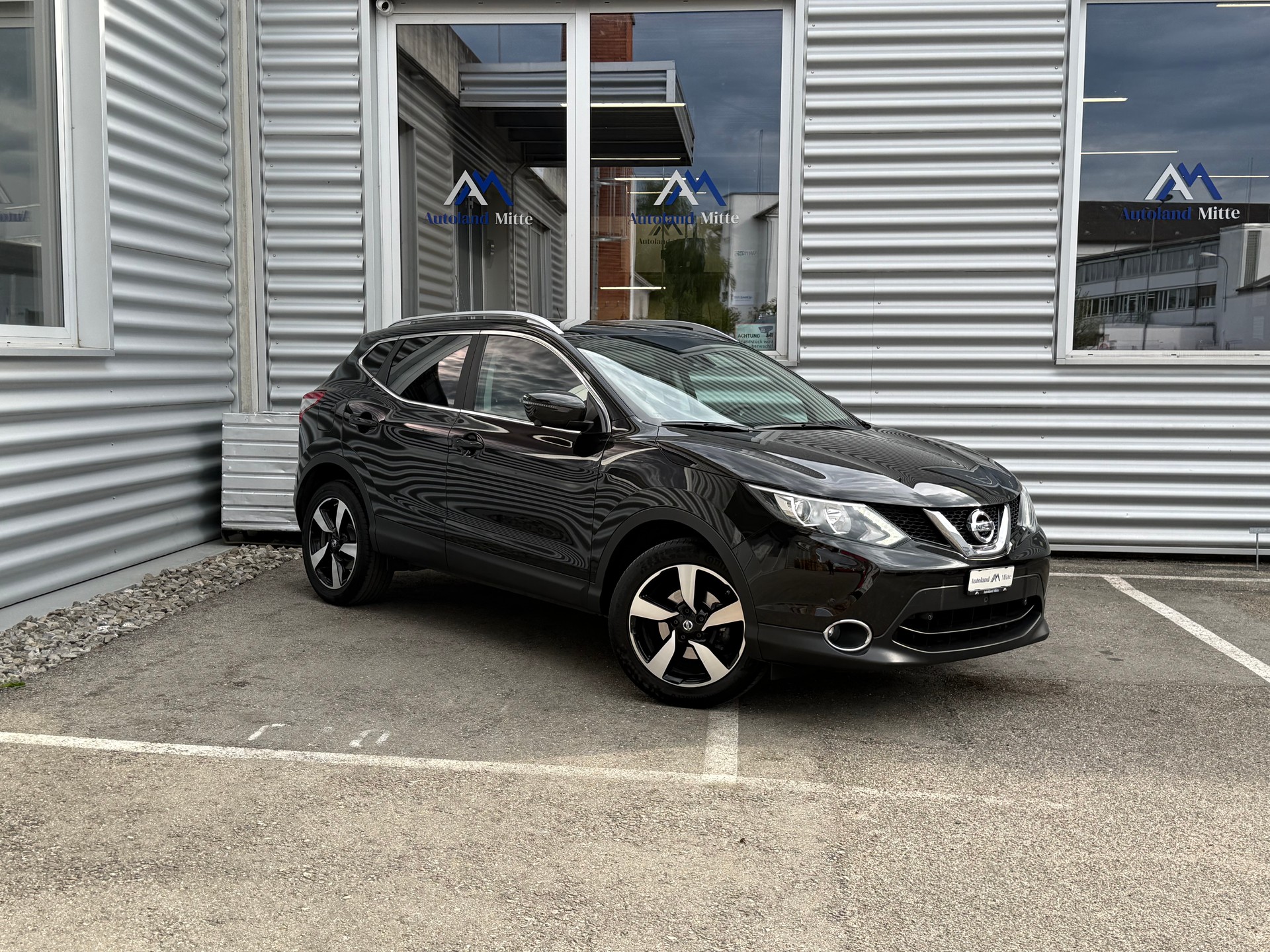 NISSAN Qashqai 1.6 DIG-T 360°-showroom-element-1