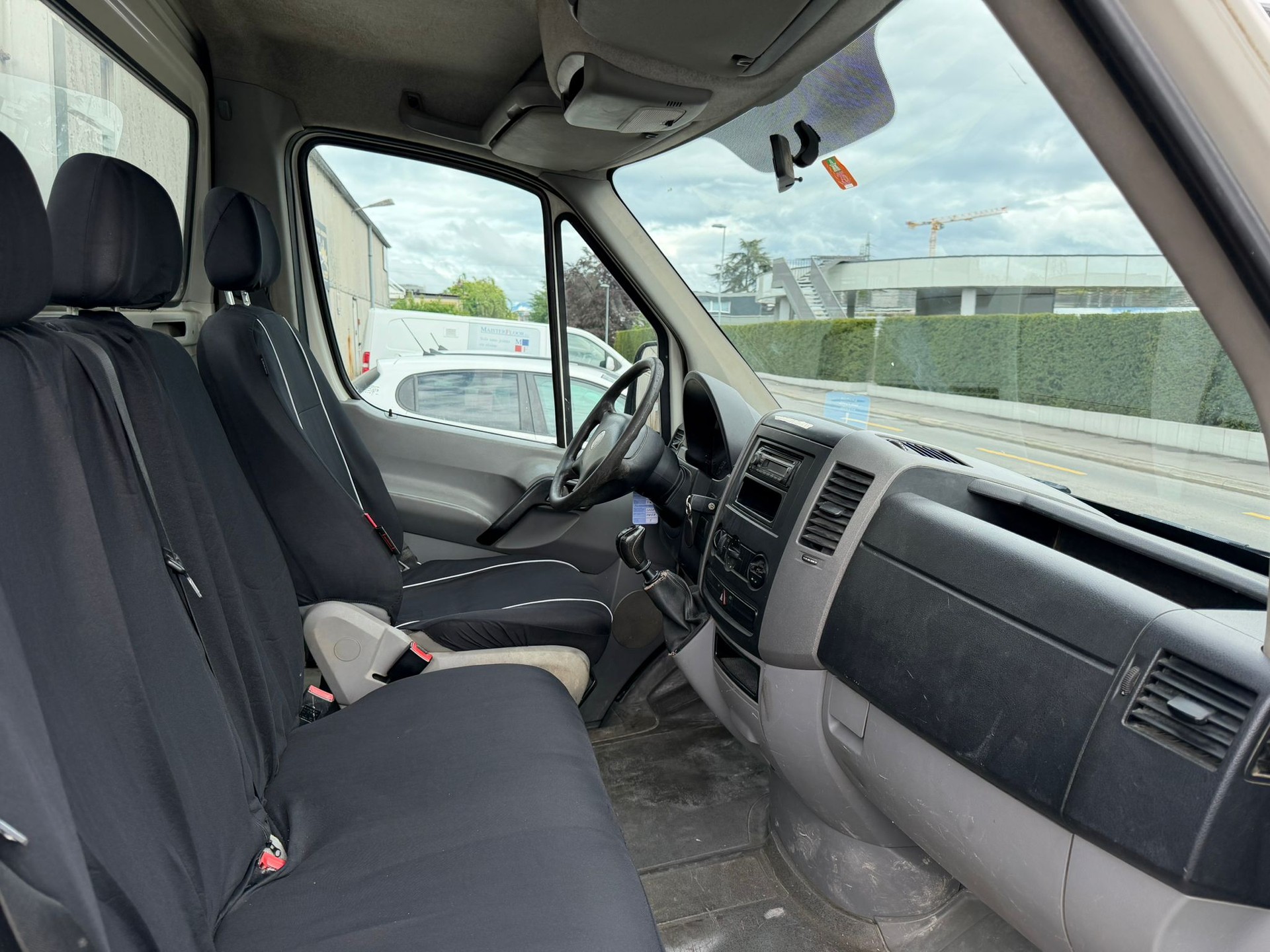 VW Crafter 35 2.5 BlueTDI 136 PS pont Basculant-image-16