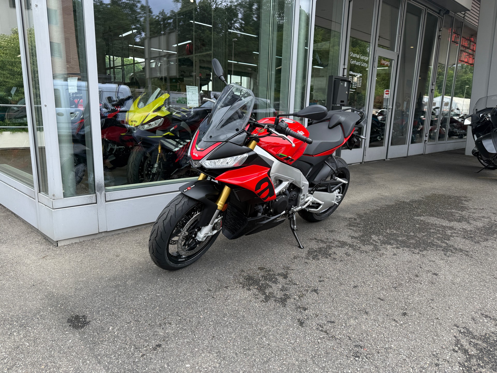 APRILIA Tuono V4 1100-image-6