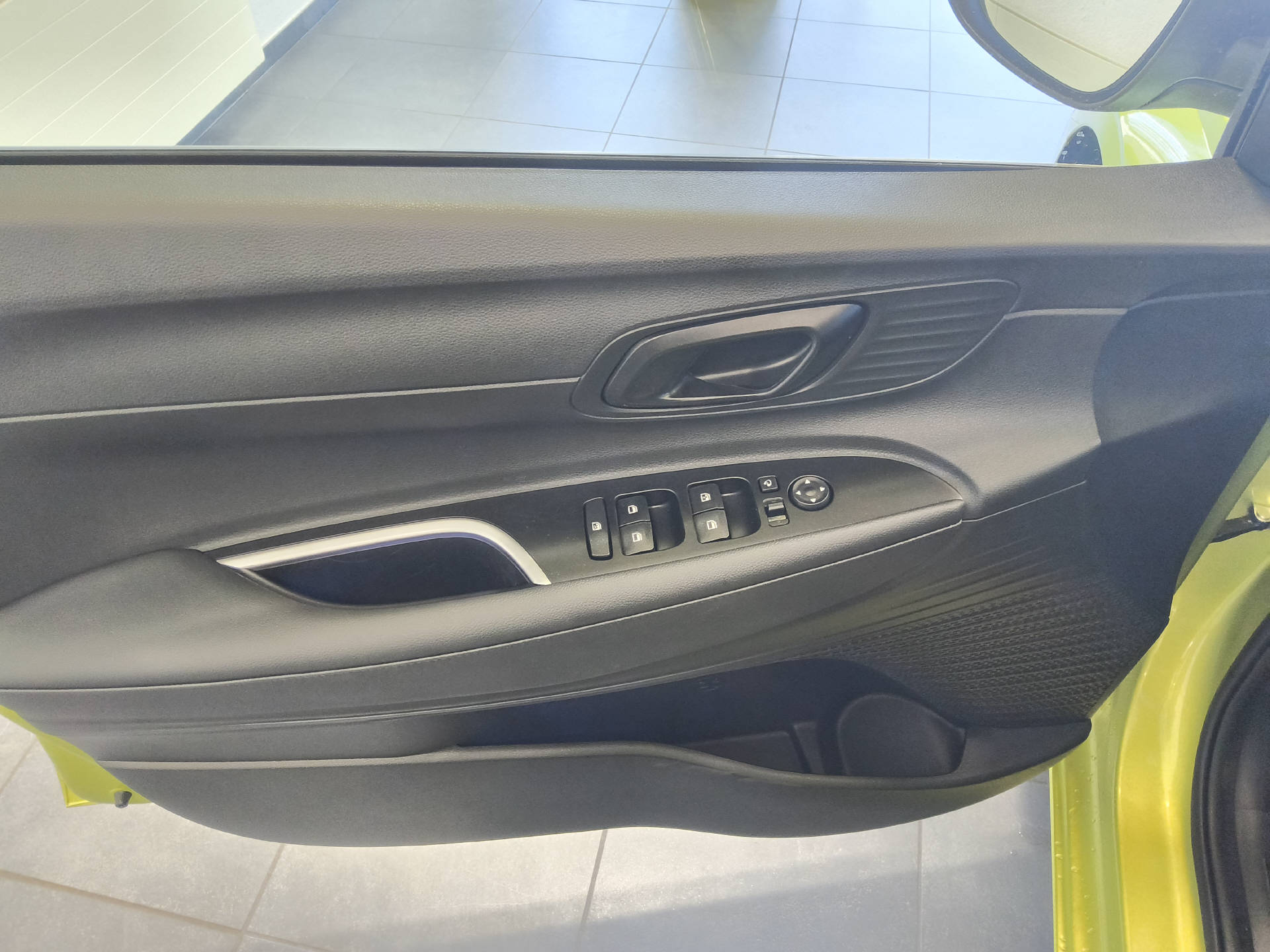 HYUNDAI i20 1.0 T-GDi Amplia-image-12
