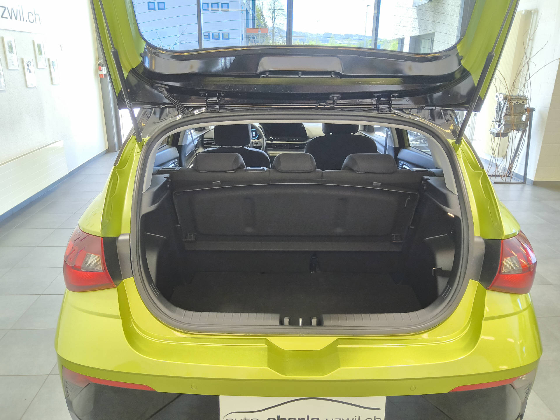 HYUNDAI i20 1.0 T-GDi Amplia-image-8