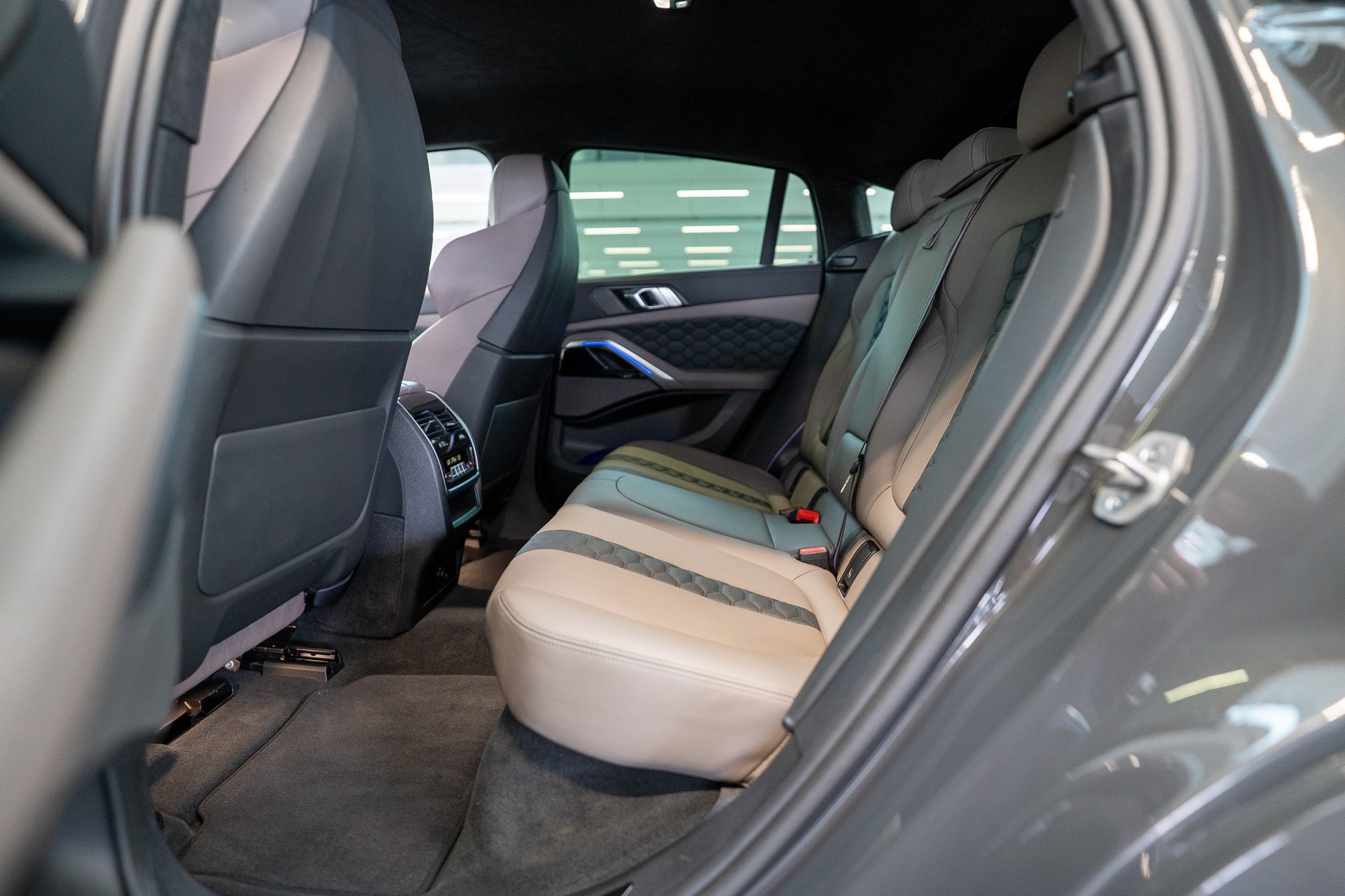 BMW X6 M Competition / 360°Kamera / Harman/Kardon /-image-13