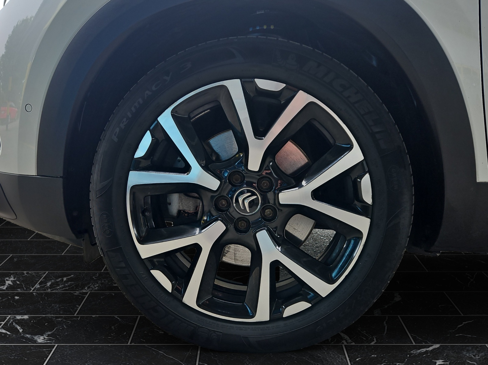 CITROEN C5 Aircross 1.6 Plug-in Hybrid Shine-image-10