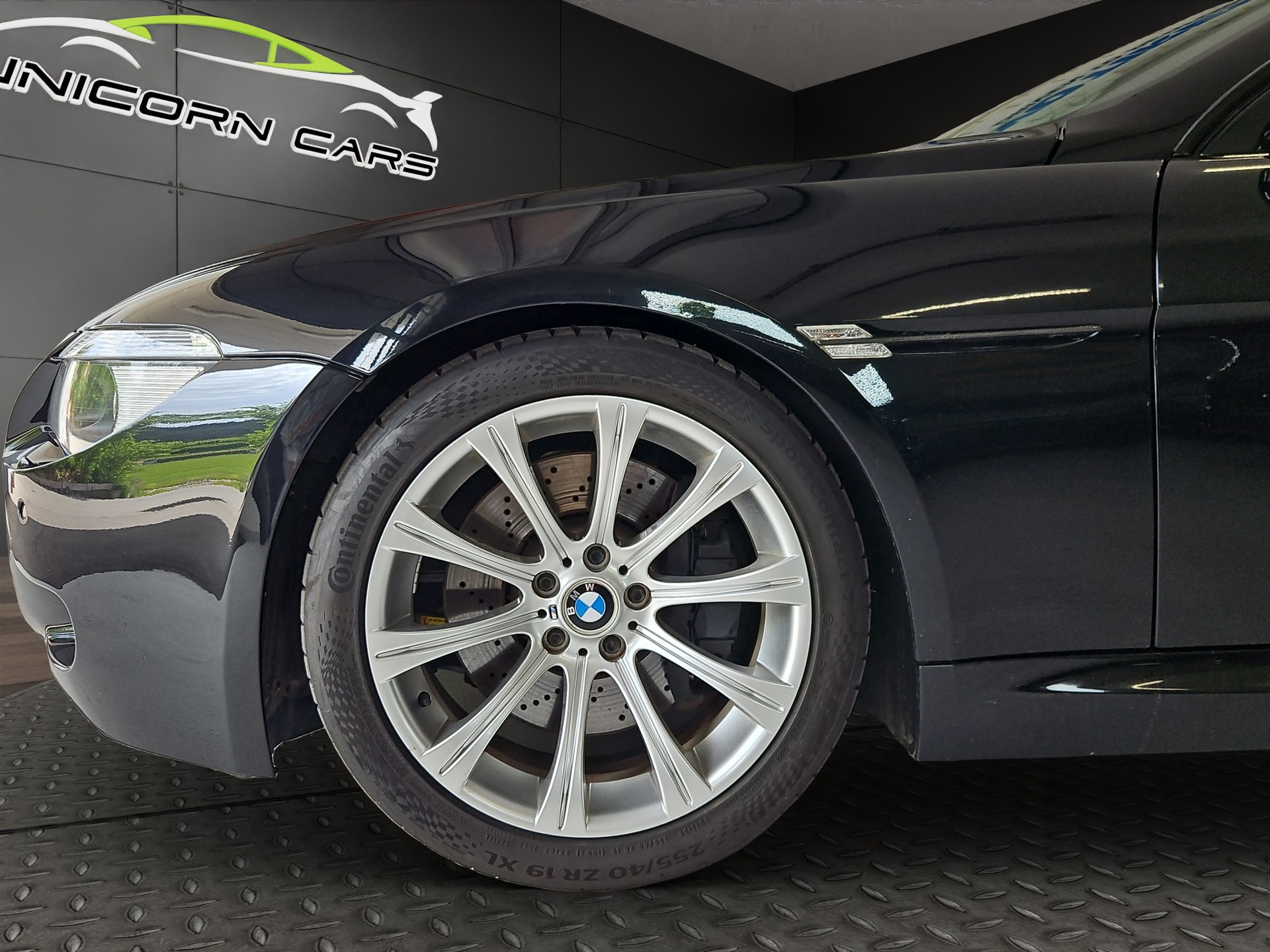 BMW M6-image-12