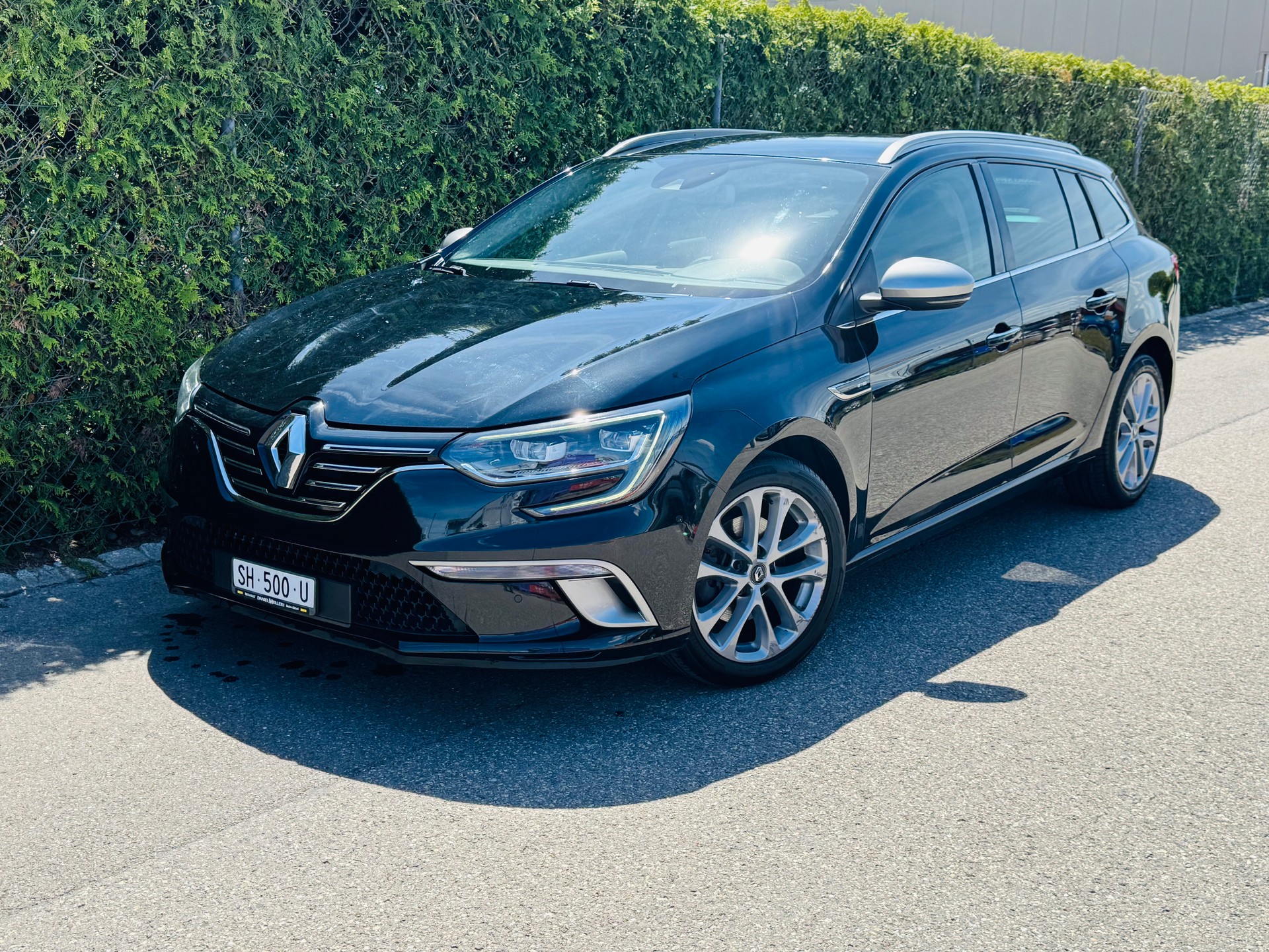 RENAULT Mégane Grandtour 1.3 16V Turbo GT Line-image-1