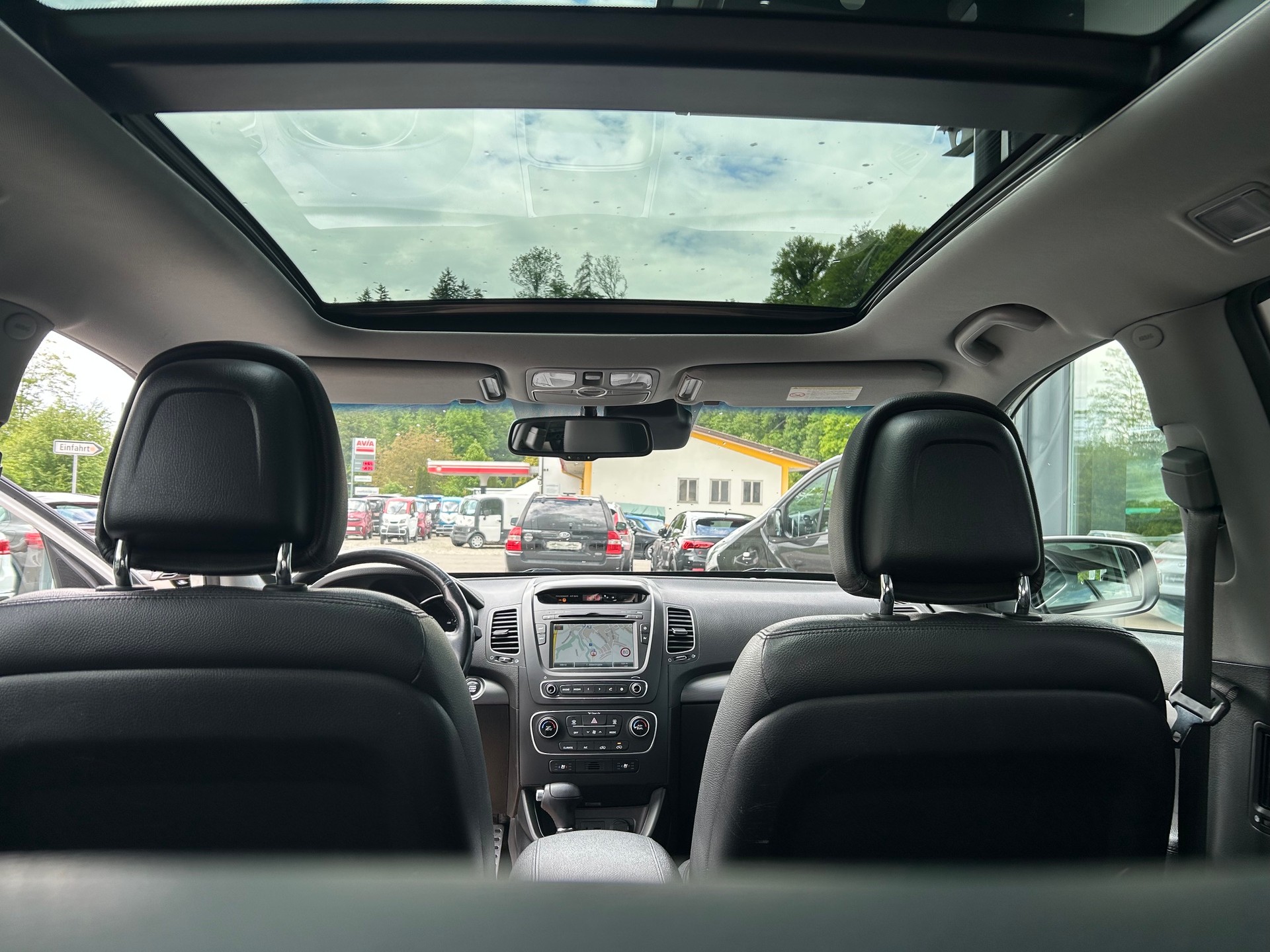 KIA Sorento 2.2 CRDI Style Automatic-image-8
