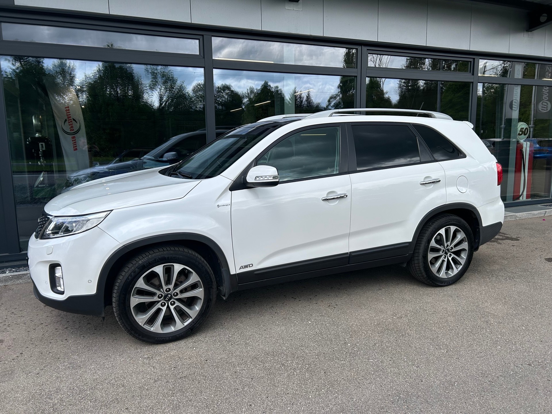 KIA Sorento 2.2 CRDI Style Automatic-image-3