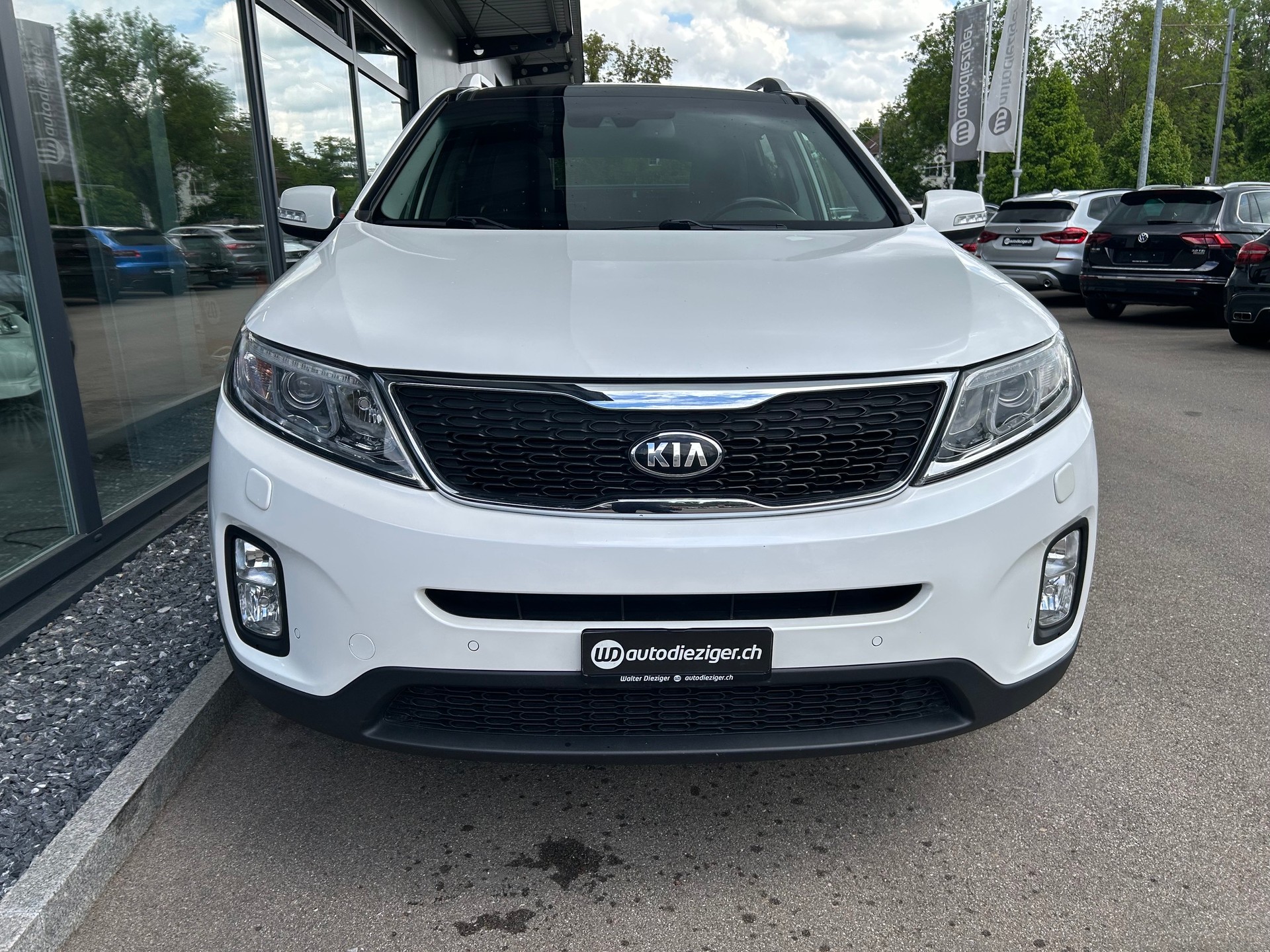 KIA Sorento 2.2 CRDI Style Automatic-image-1