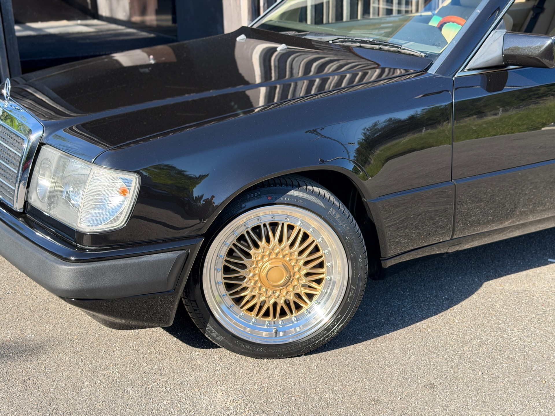 MERCEDES-BENZ 300 CE-image-1