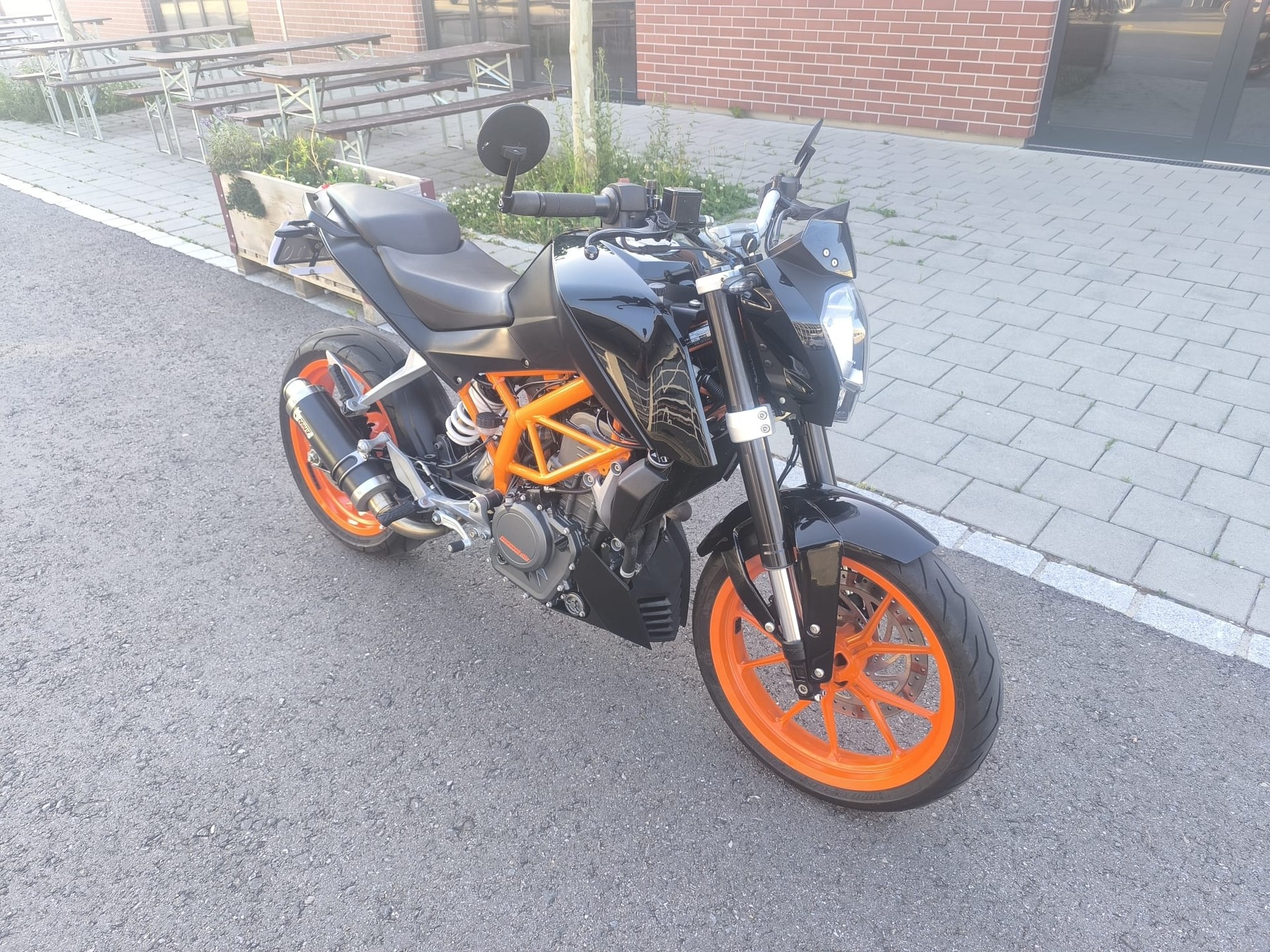 KTM 390 Duke ABS-image-2
