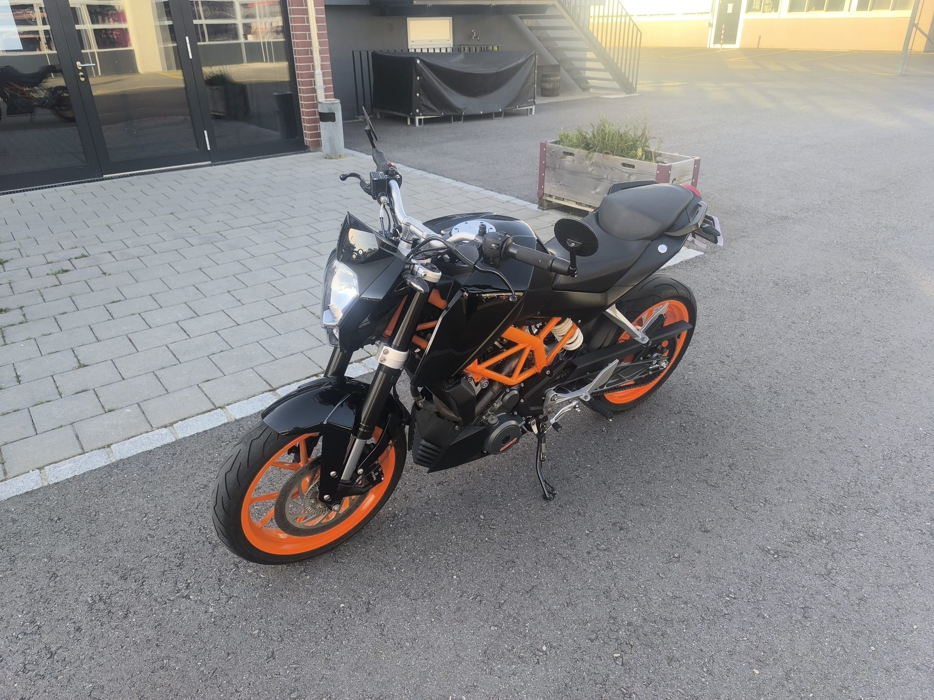 KTM 390 Duke ABS-image-1