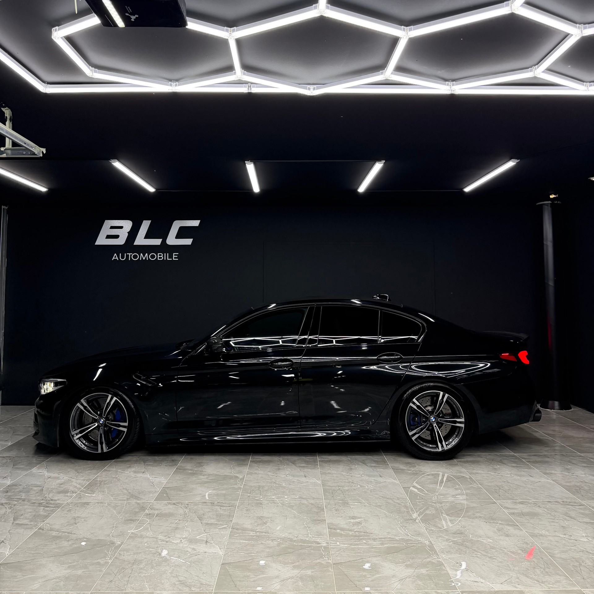 BMW M5 xDrive Competition Drivelogic-image-2