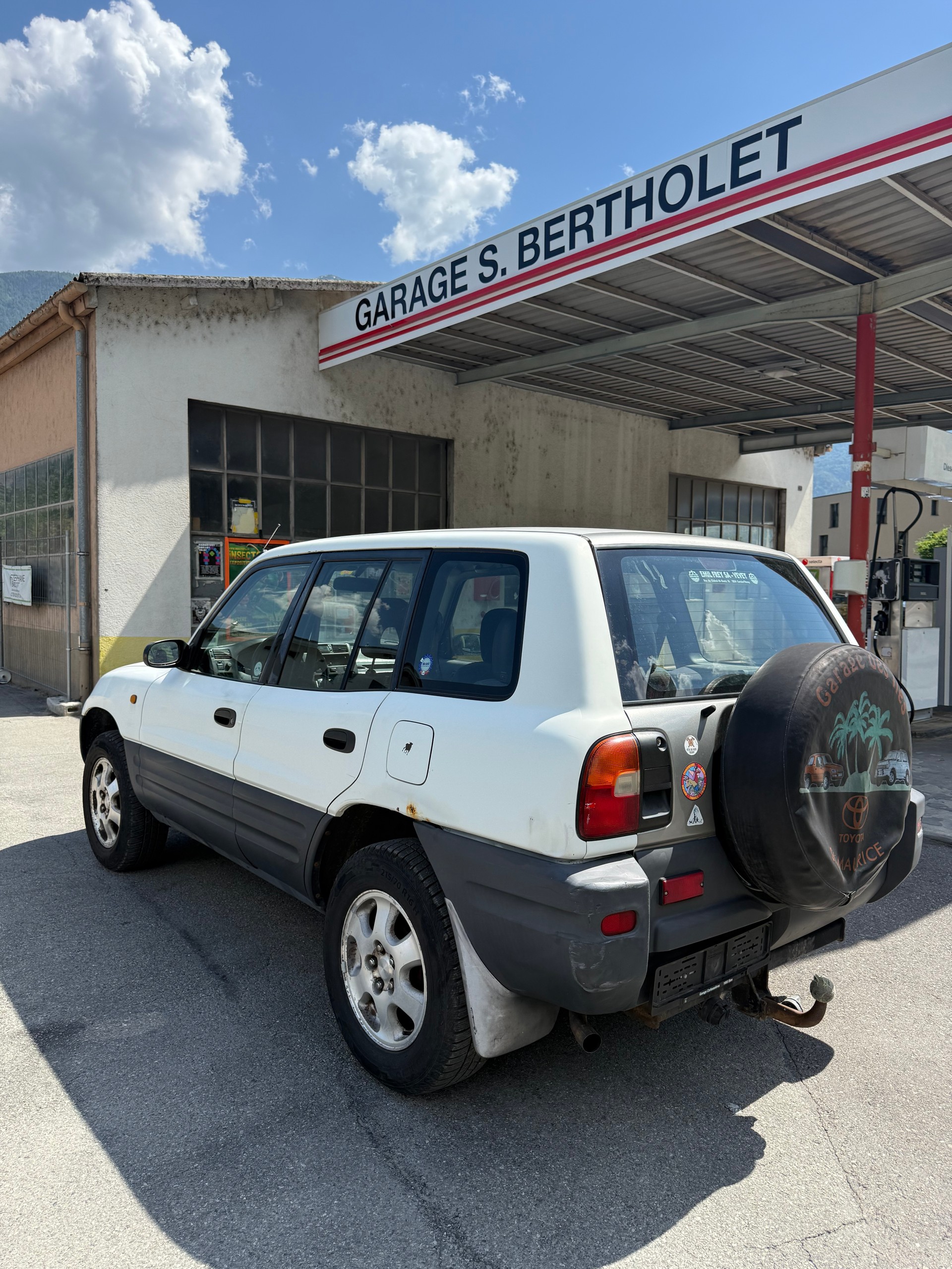 TOYOTA RAV-4 GX-image-3
