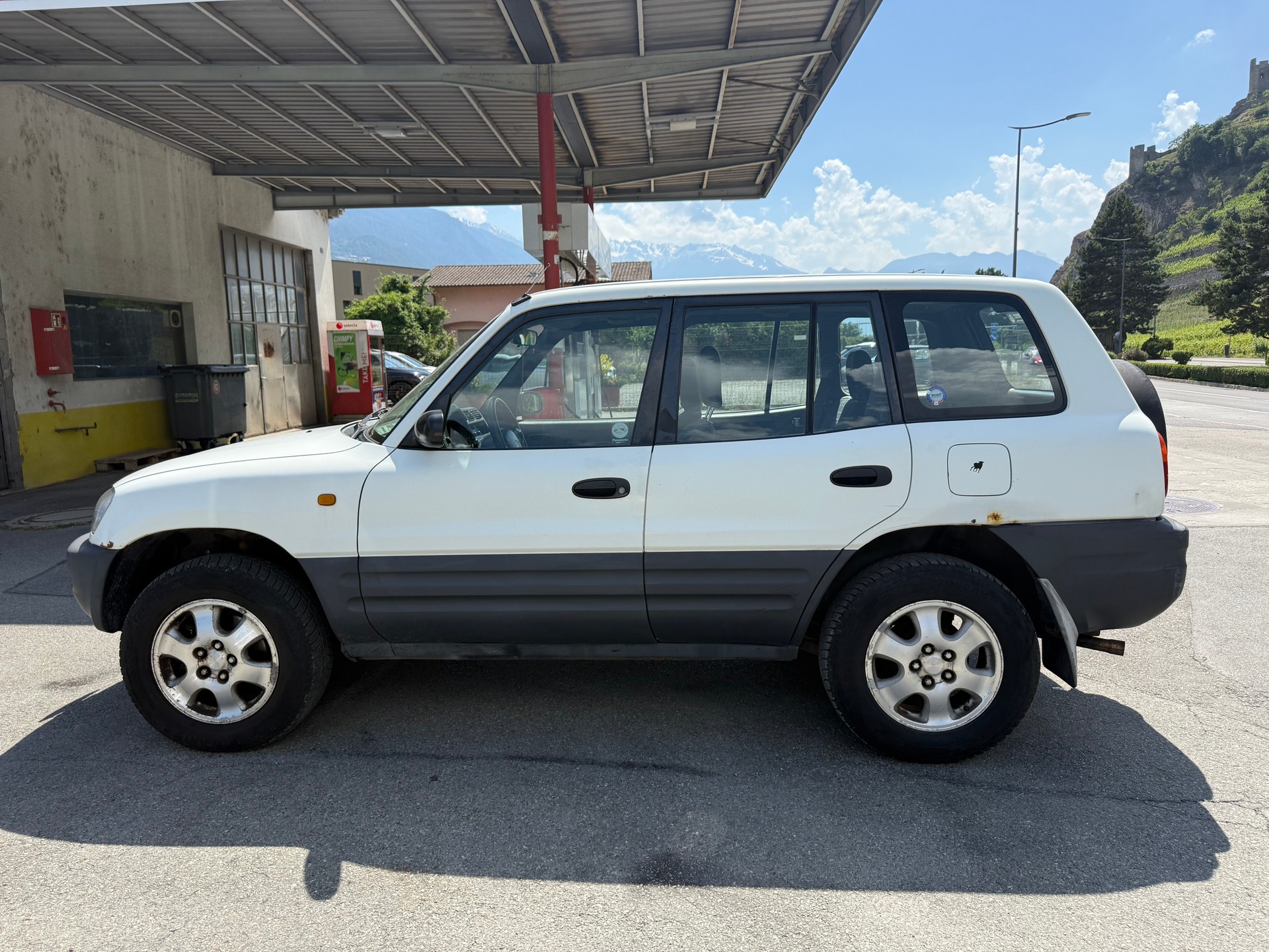 TOYOTA RAV-4 GX-image-6