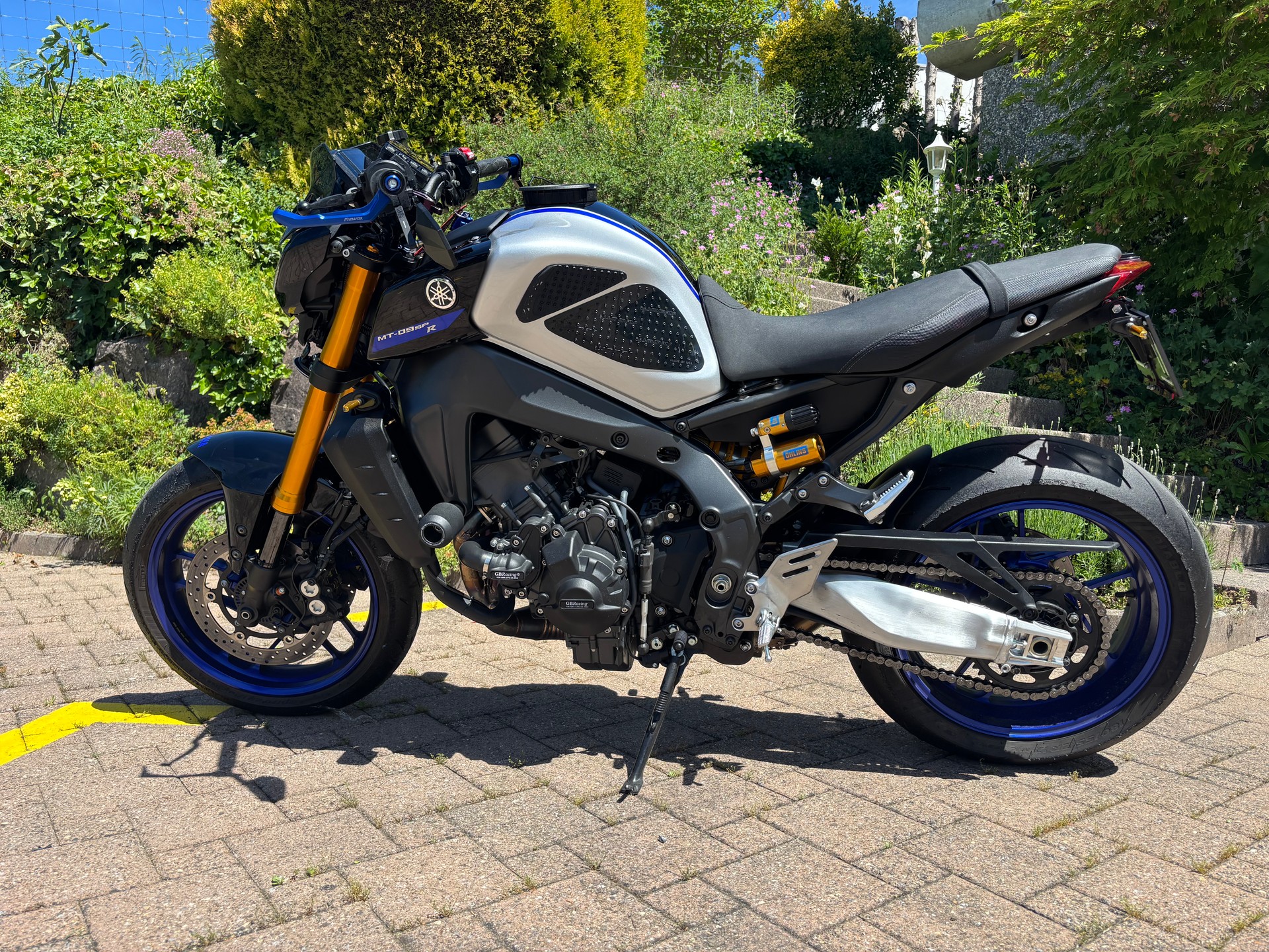 YAMAHA MT-09 SP(R) 2023 – 4.010 km – Full Options + Stage 2 (132 PS) – Leovince, GB Racing.-image-0