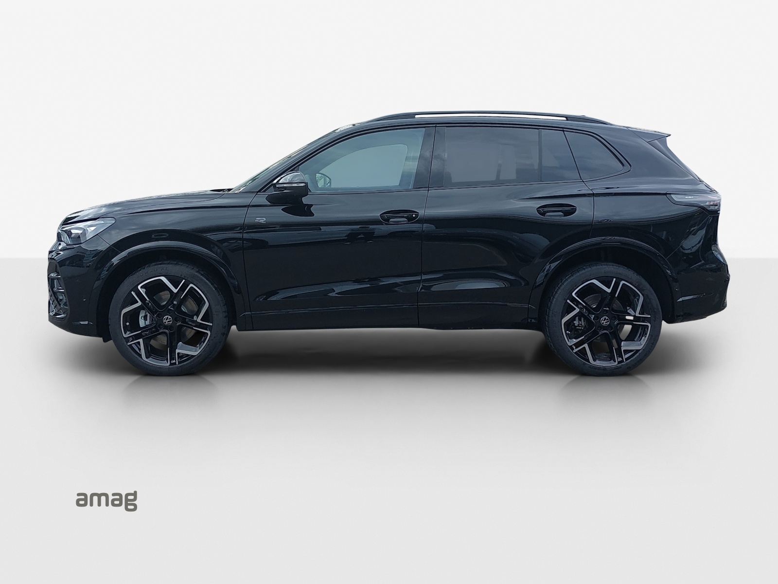 VW Tiguan 2.0 TSI DSG R-Line Plus 4Motion-image-1