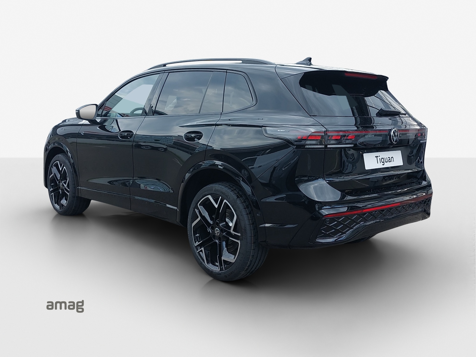 VW Tiguan 2.0 TSI DSG R-Line Plus 4Motion-showroom-element-2