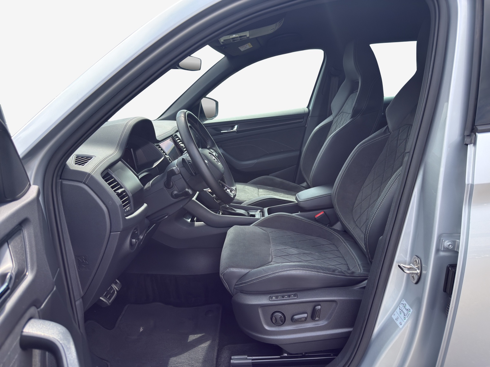 SKODA Kodiaq 2.0 TSI 4x4 SportLine-image-7