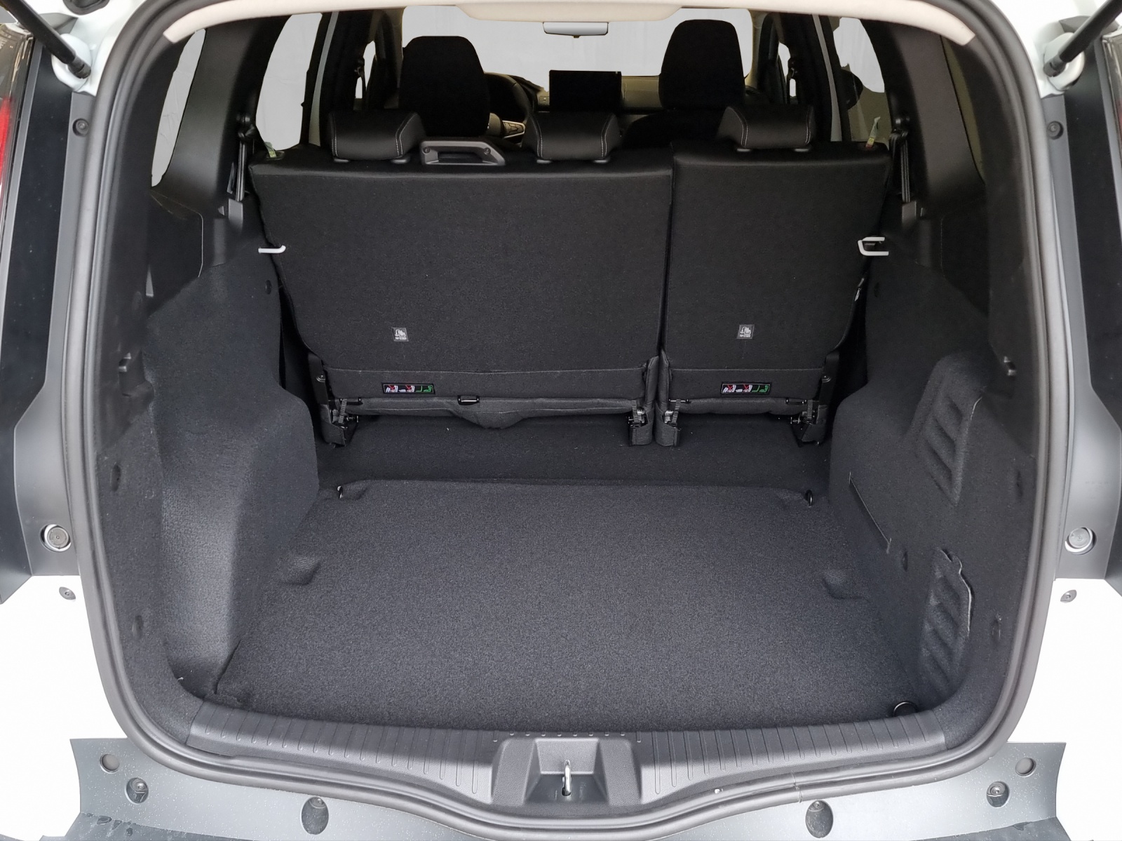 DACIA Jogger 1.8 Hybrid Journey-image-9