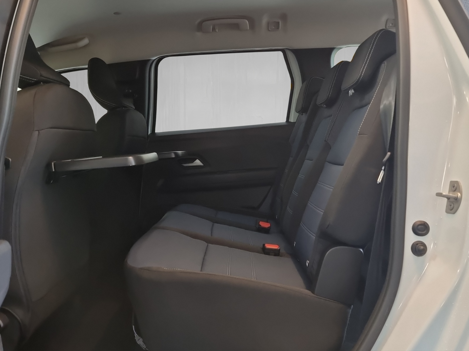 DACIA Jogger 1.8 Hybrid Journey-image-7