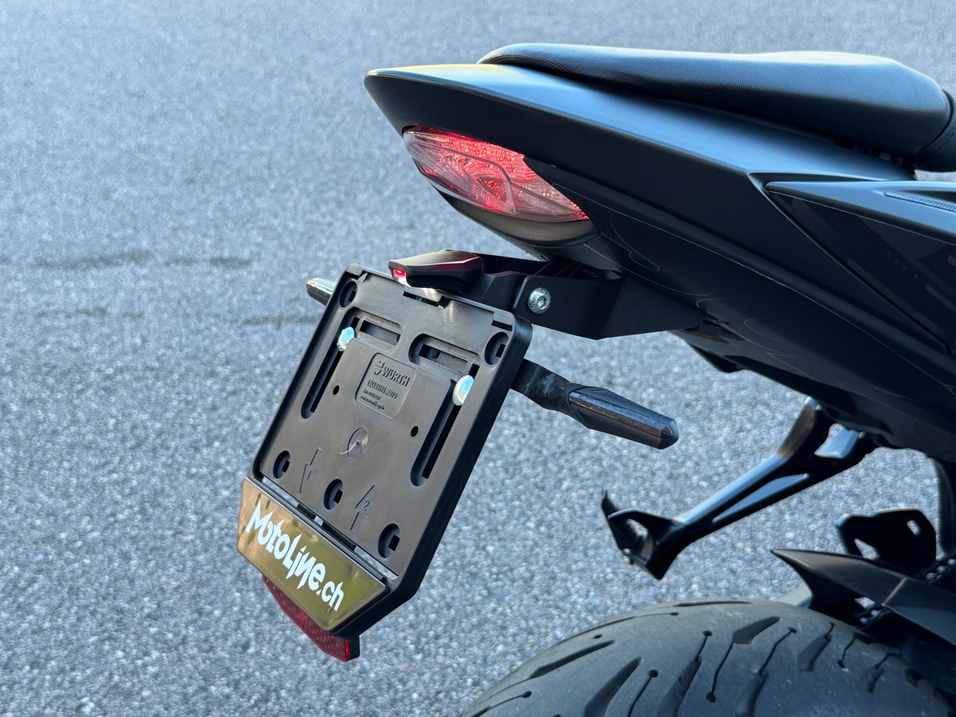 SUZUKI GSX-S 750 ABS-image-9