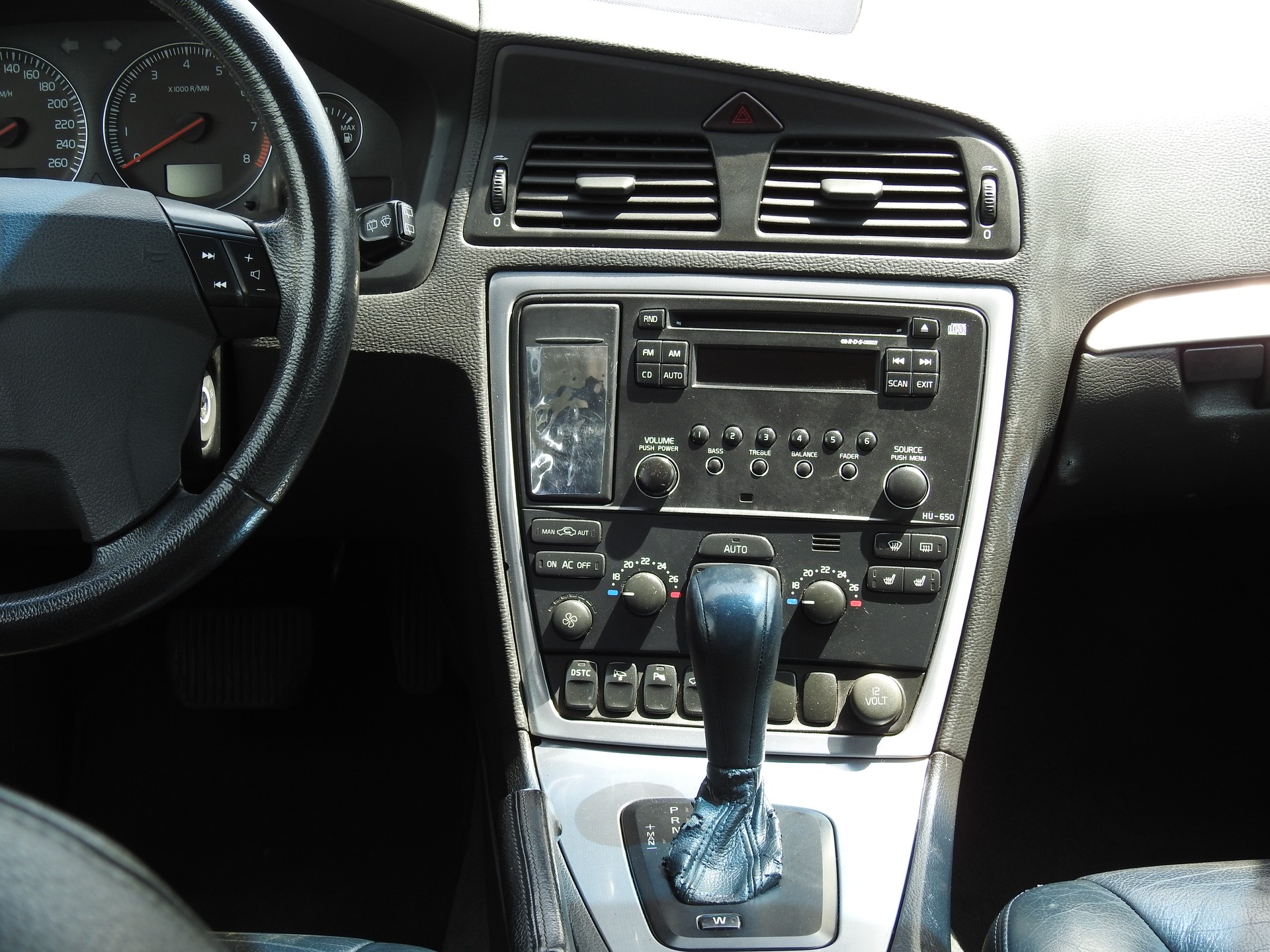 VOLVO V70 2.5T AWD Move-image-17