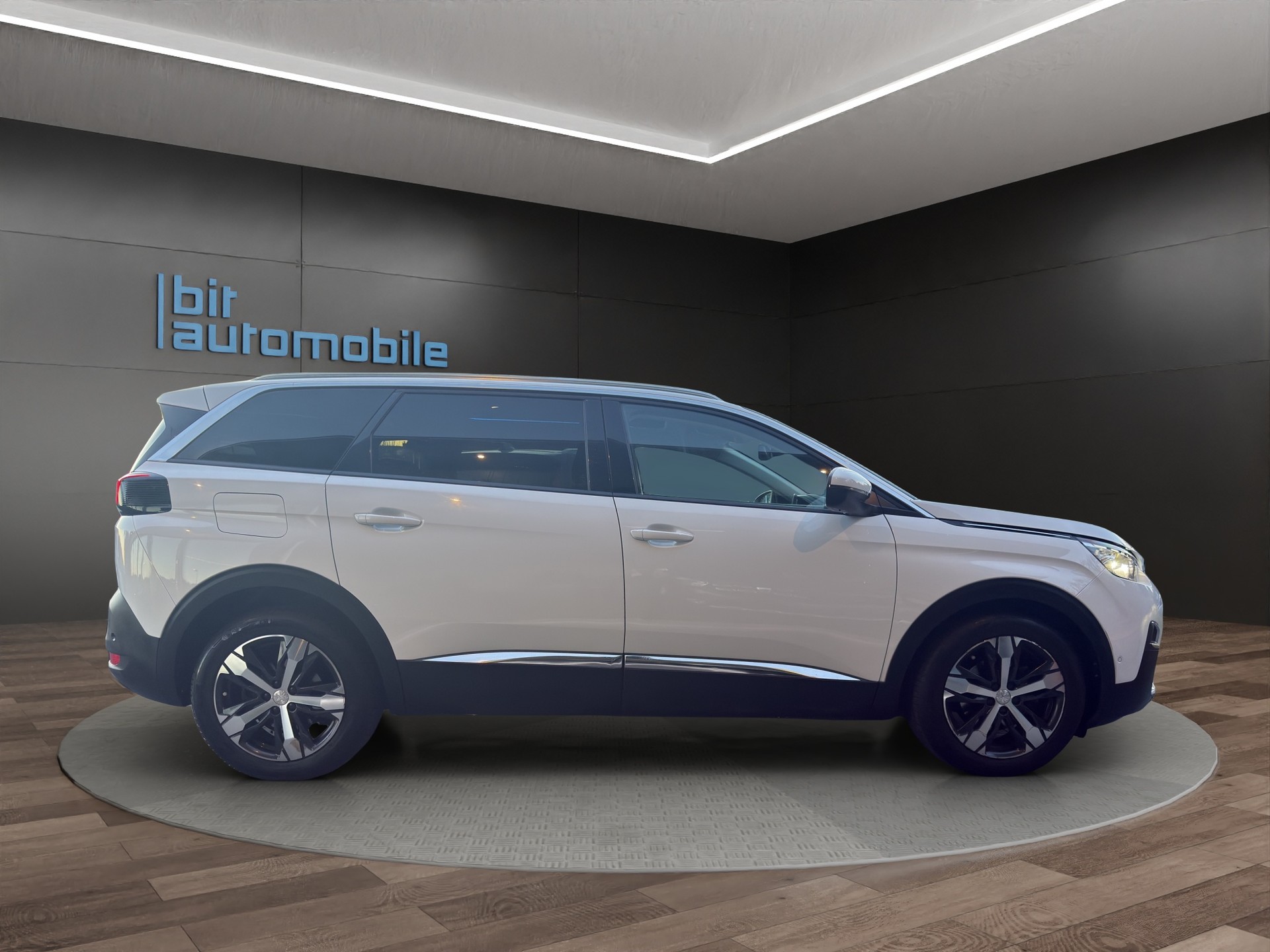 PEUGEOT 5008 1.6 BlueHDi Business Line ETA 7Plätzer-image-7