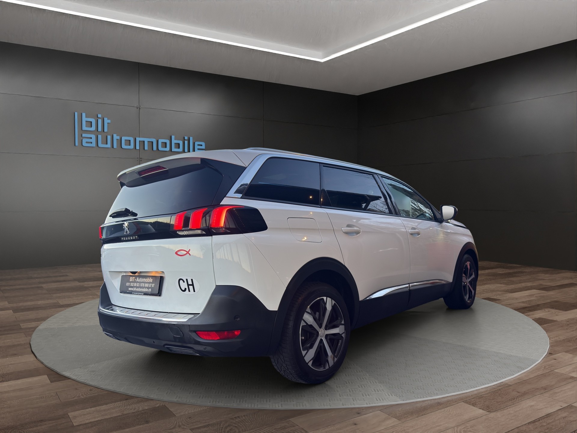 PEUGEOT 5008 1.6 BlueHDi Business Line ETA 7Plätzer-image-6