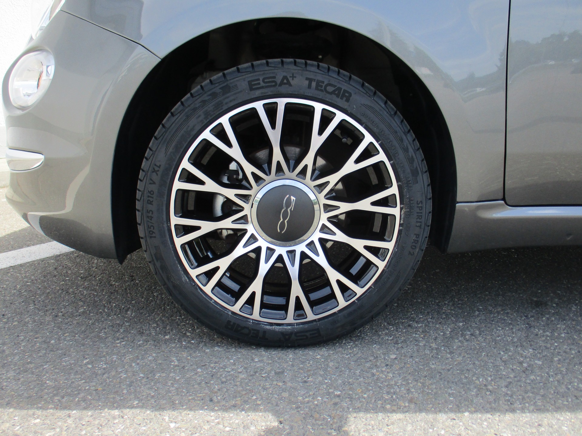 FIAT 500 1.0 GSE MildHybrid Lounge-image-7