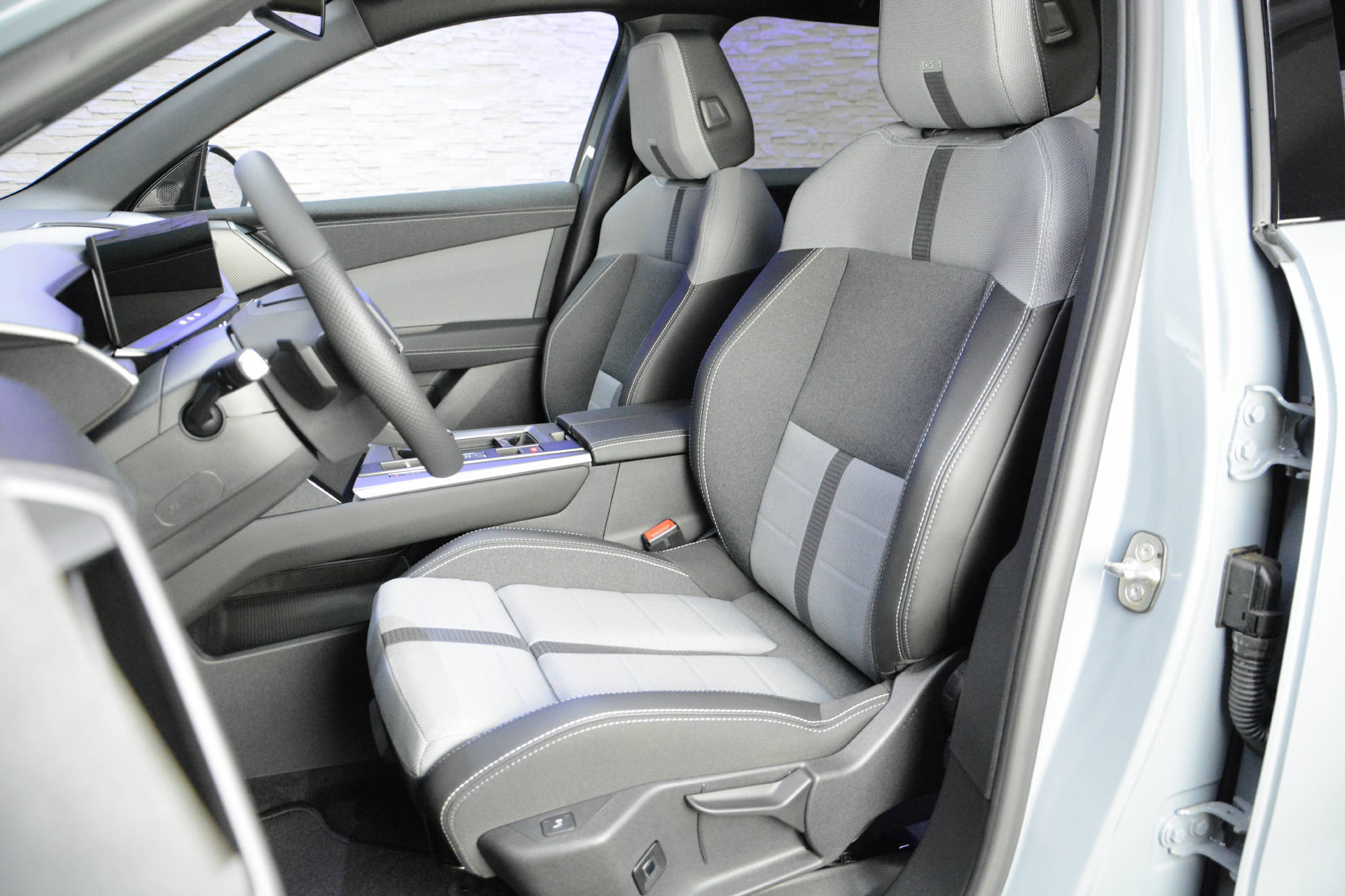 OPEL Grandland-e GS-image-8