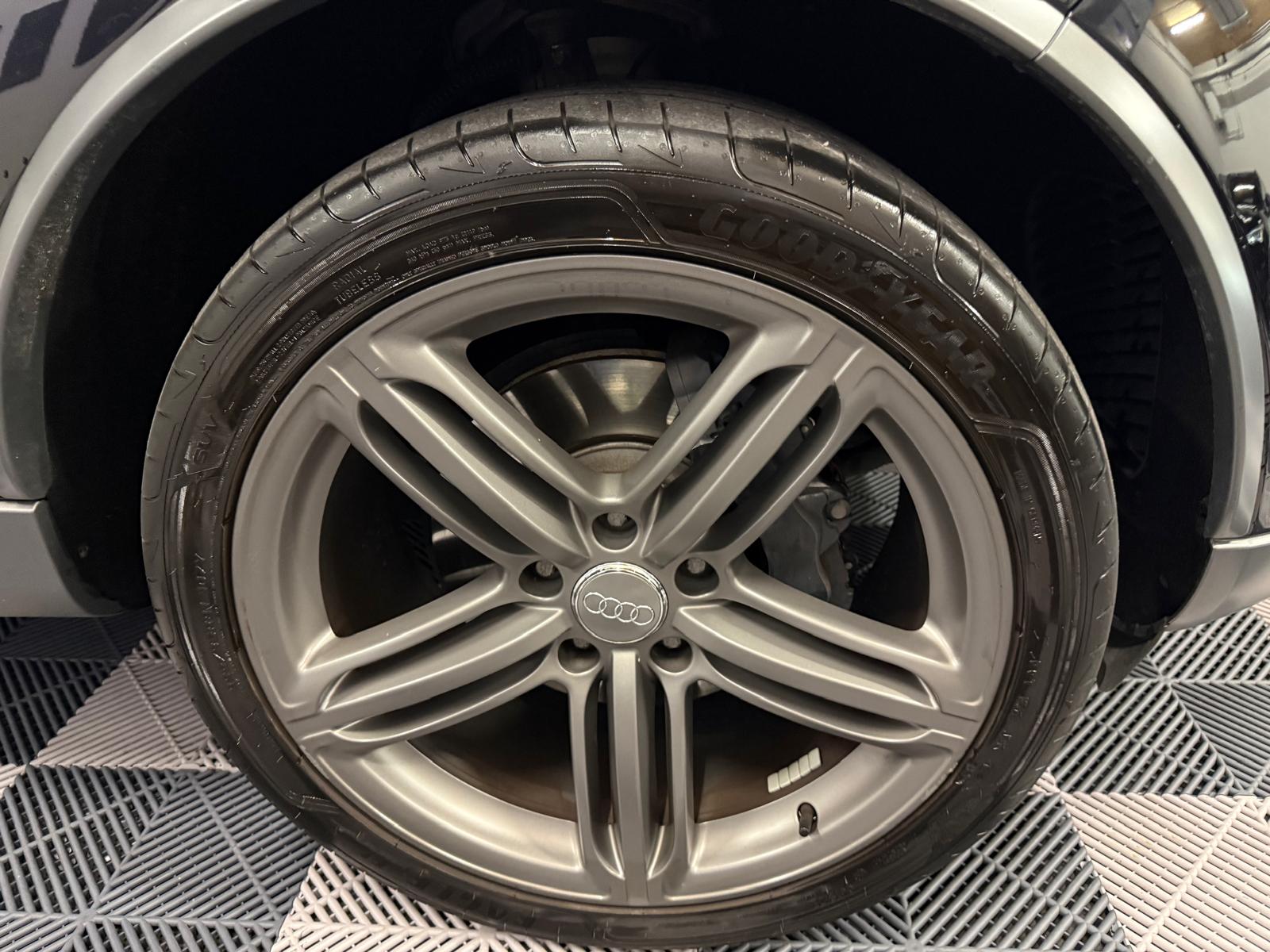 AUDI Q7 4.2 TDI quattro tiptronic-image-31