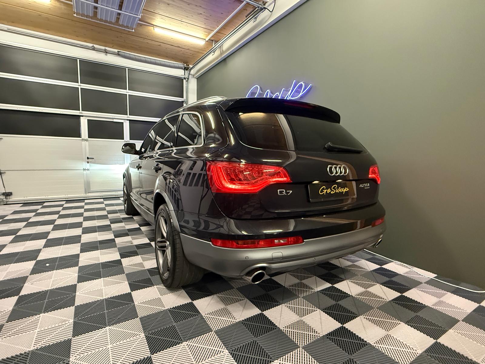 AUDI Q7 4.2 TDI quattro tiptronic-showroom-element-3