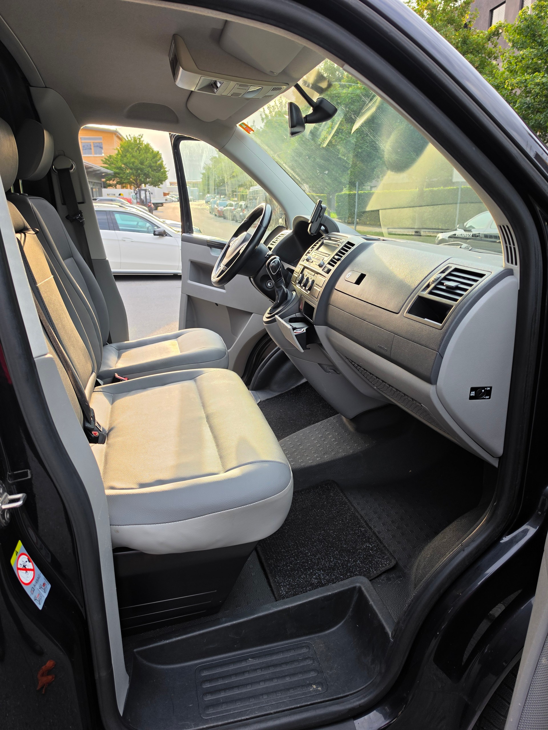 VW T5 2.0 Bi-TDI 4Motion DSG-image-9