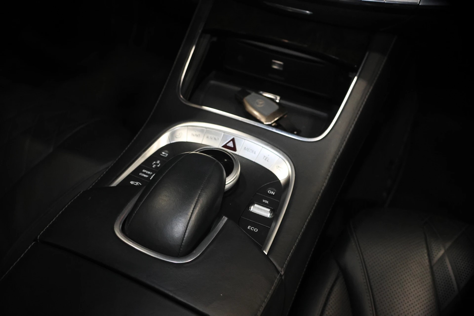 MERCEDES-BENZ S 500 V8 4matic lang S63-UMBAU-image-12