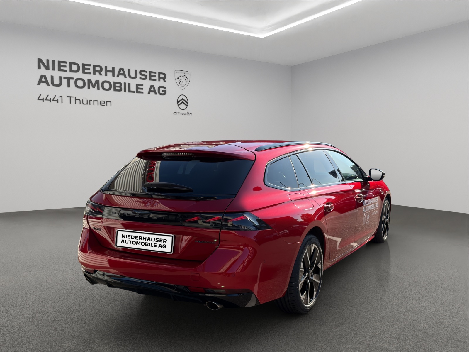 PEUGEOT 508 SW 1.6 Plug-in Hybrid GT-showroom-element-2