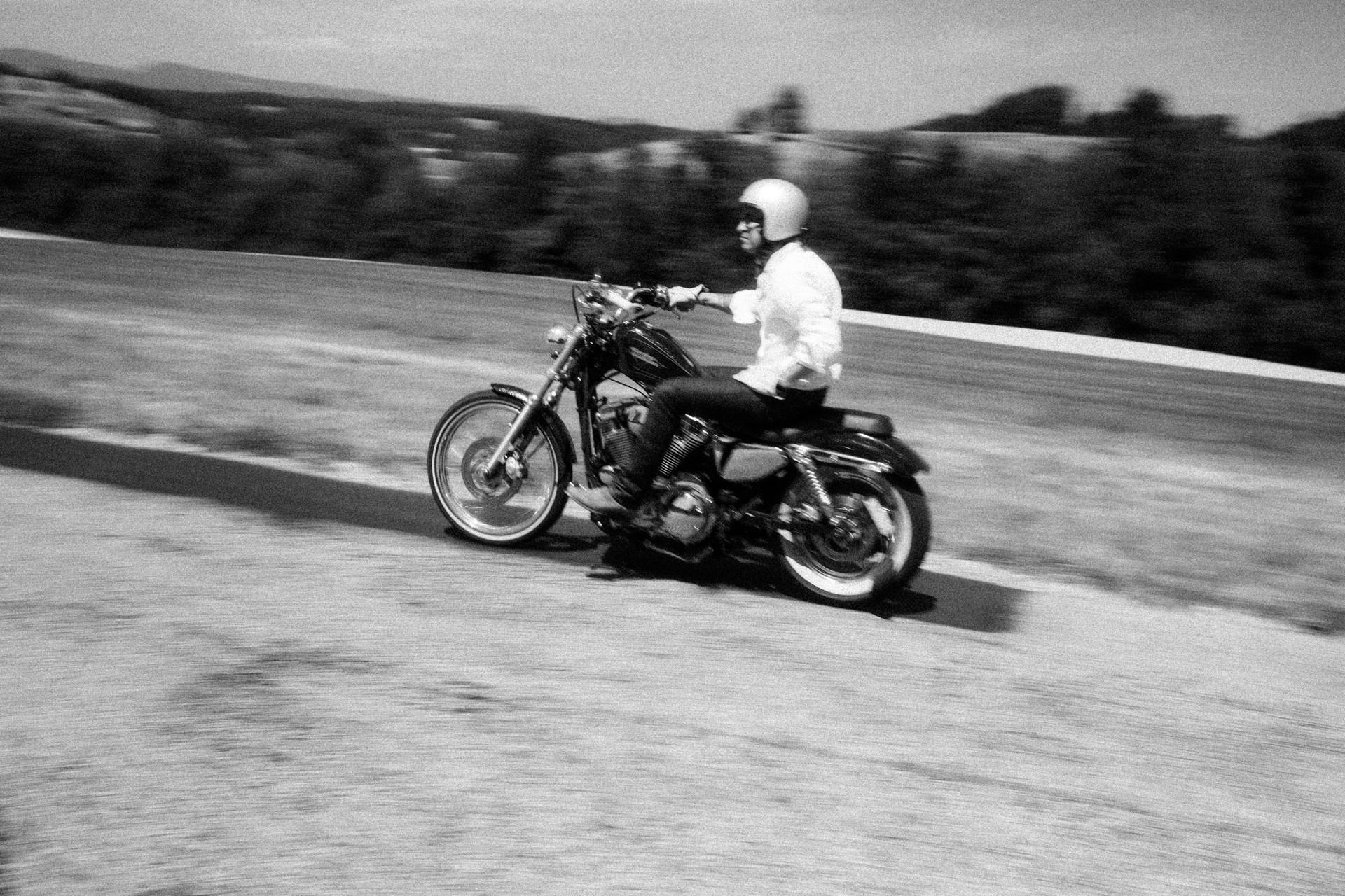 HARLEY-DAVIDSON XL 1200 V Seventy Two-image-2