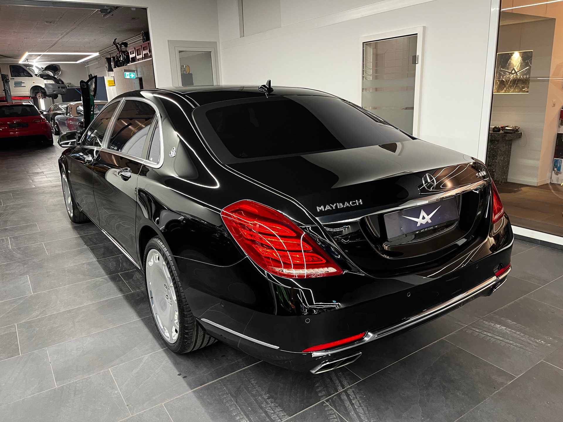 MERCEDES-BENZ S 600 Maybach 7G-Tronic-image-5