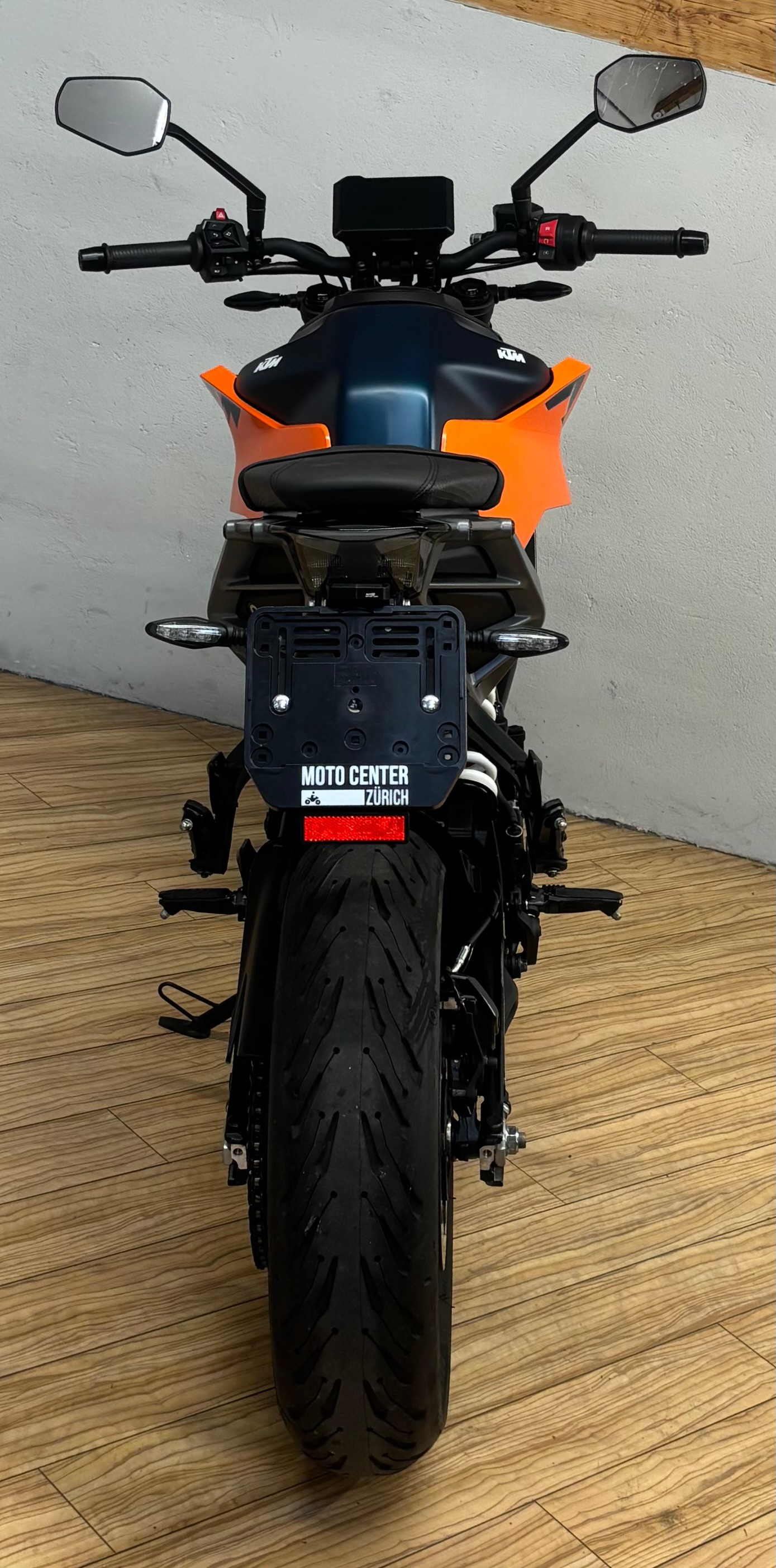 KTM 125 Duke-image-3