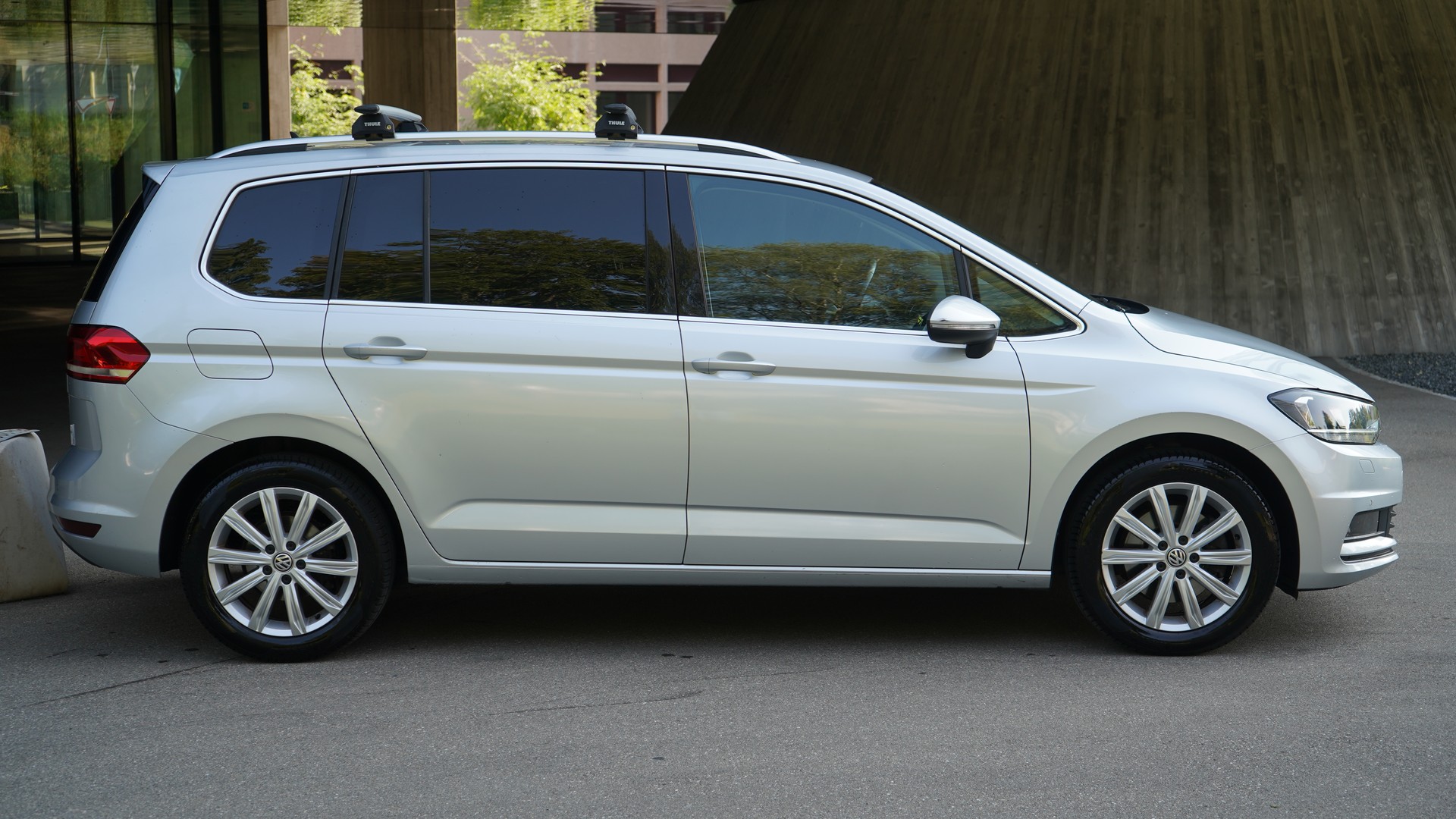 VW Touran 1.4 TSI BlueMotion Technology Trendline DSG-showroom-element-3