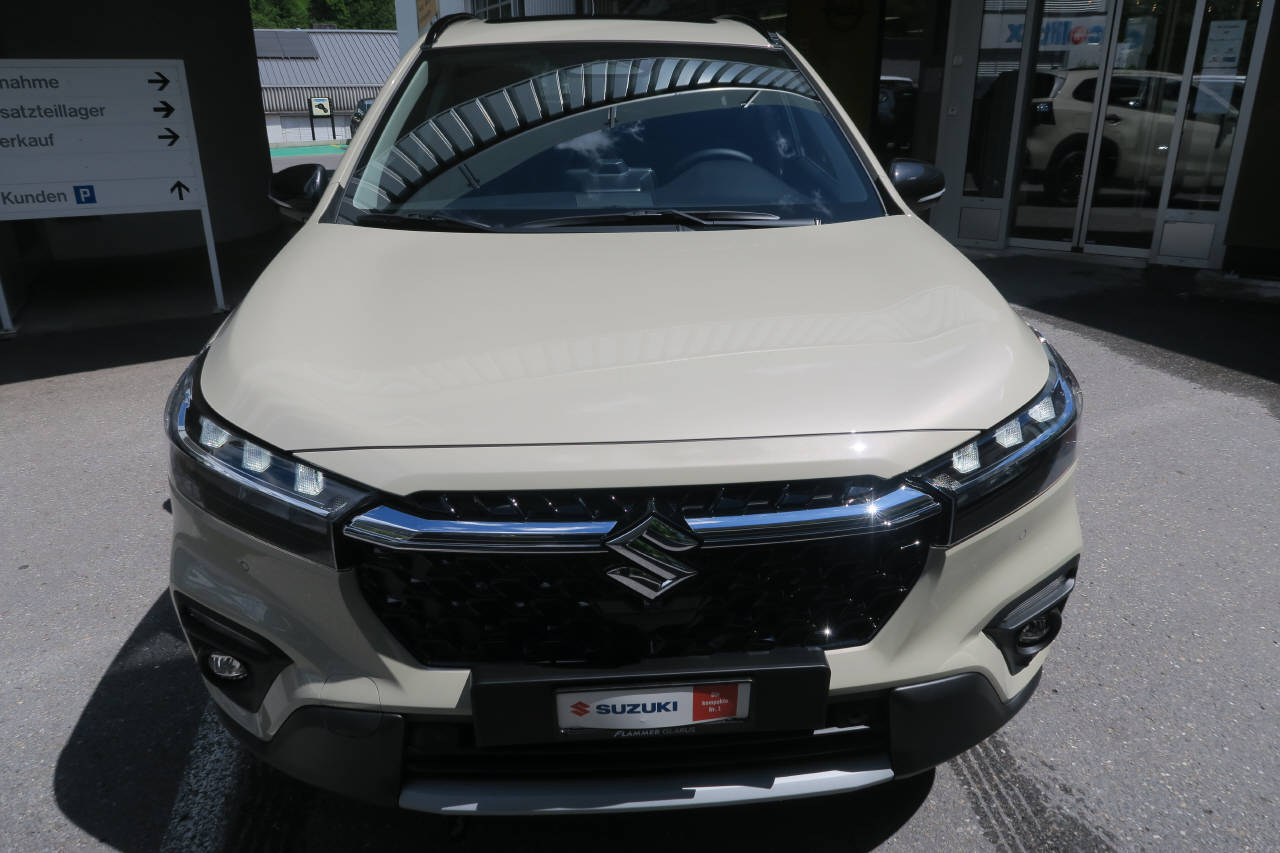 SUZUKI S-Cross 1.4 T Black Edition Top Hybrid 4x4-showroom-element-1