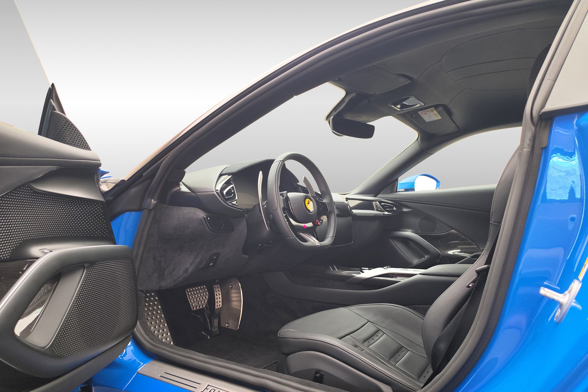 FERRARI 12 Cilindri-image-10