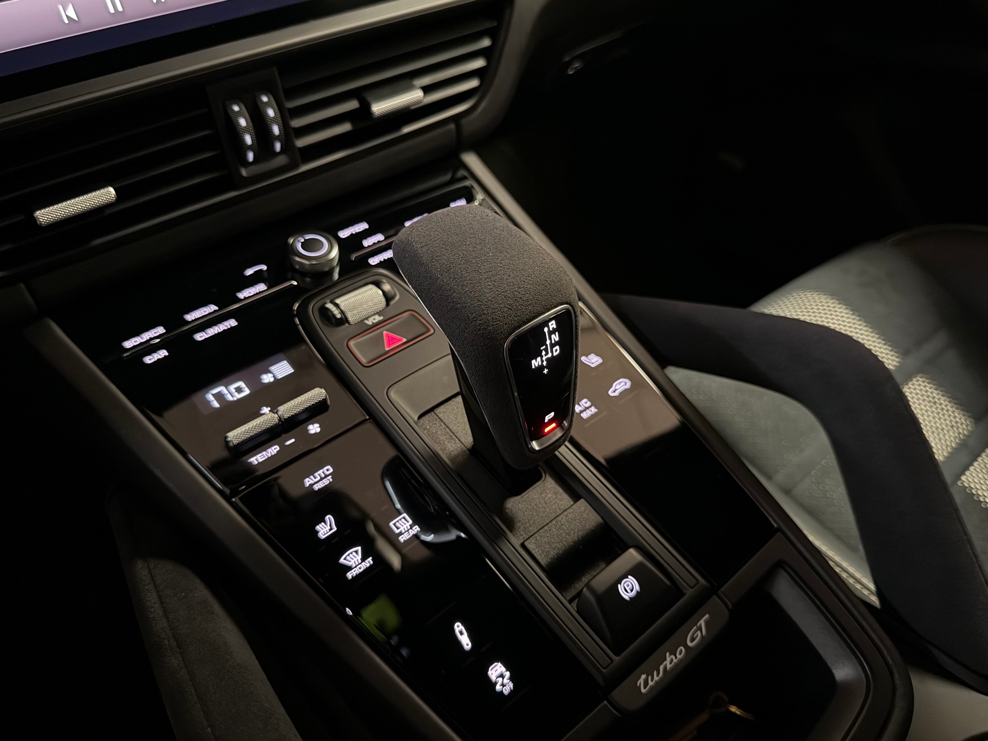 PORSCHE Cayenne Turbo GT incl. Approved-image-24