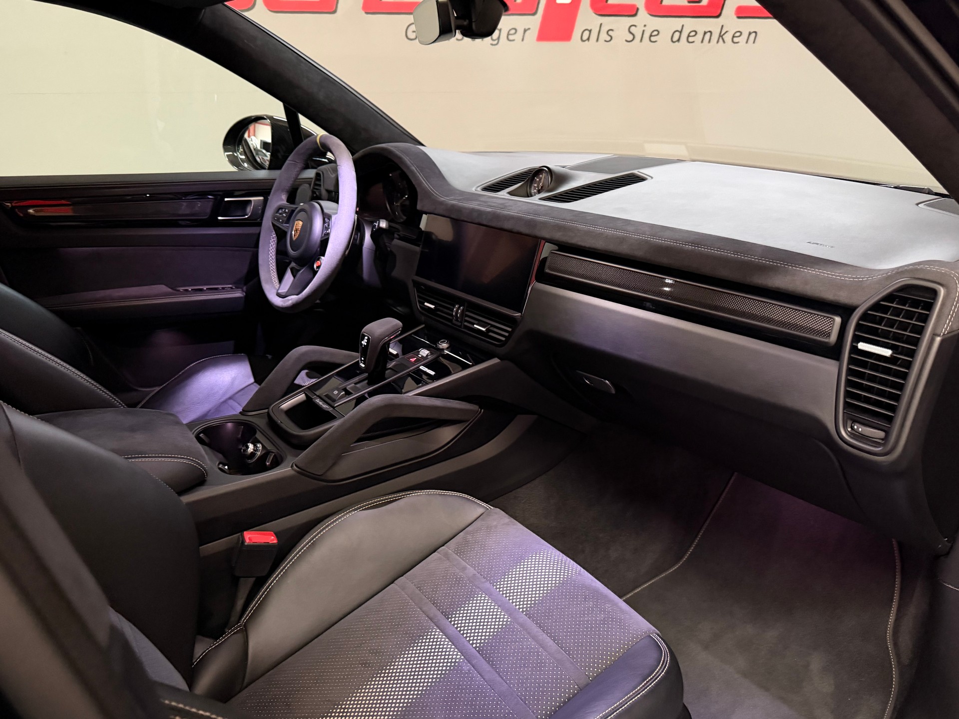 PORSCHE Cayenne Turbo GT incl. Approved-image-20