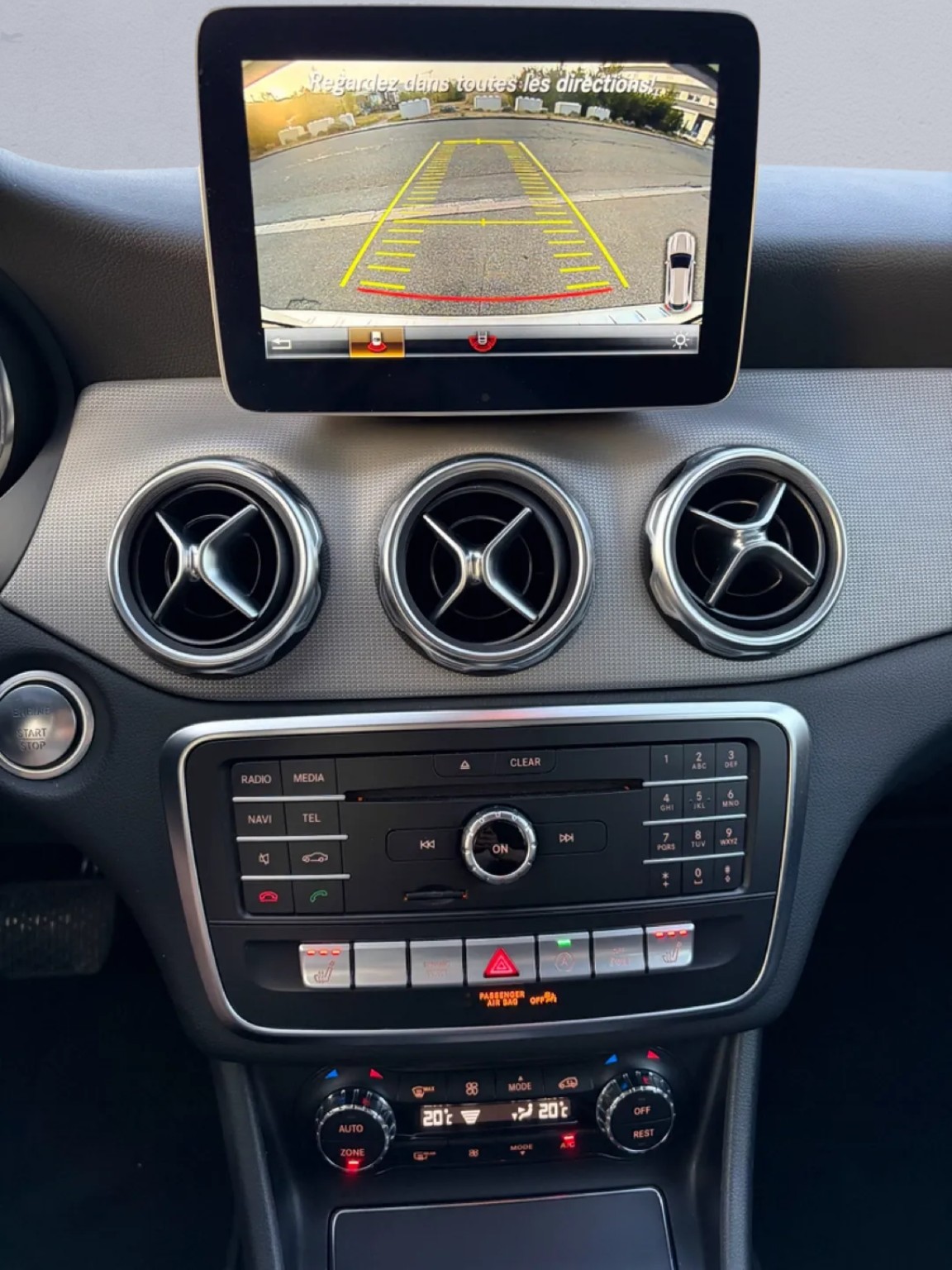 MERCEDES-BENZ GLA 200 Urban 7G-DCT-image-14